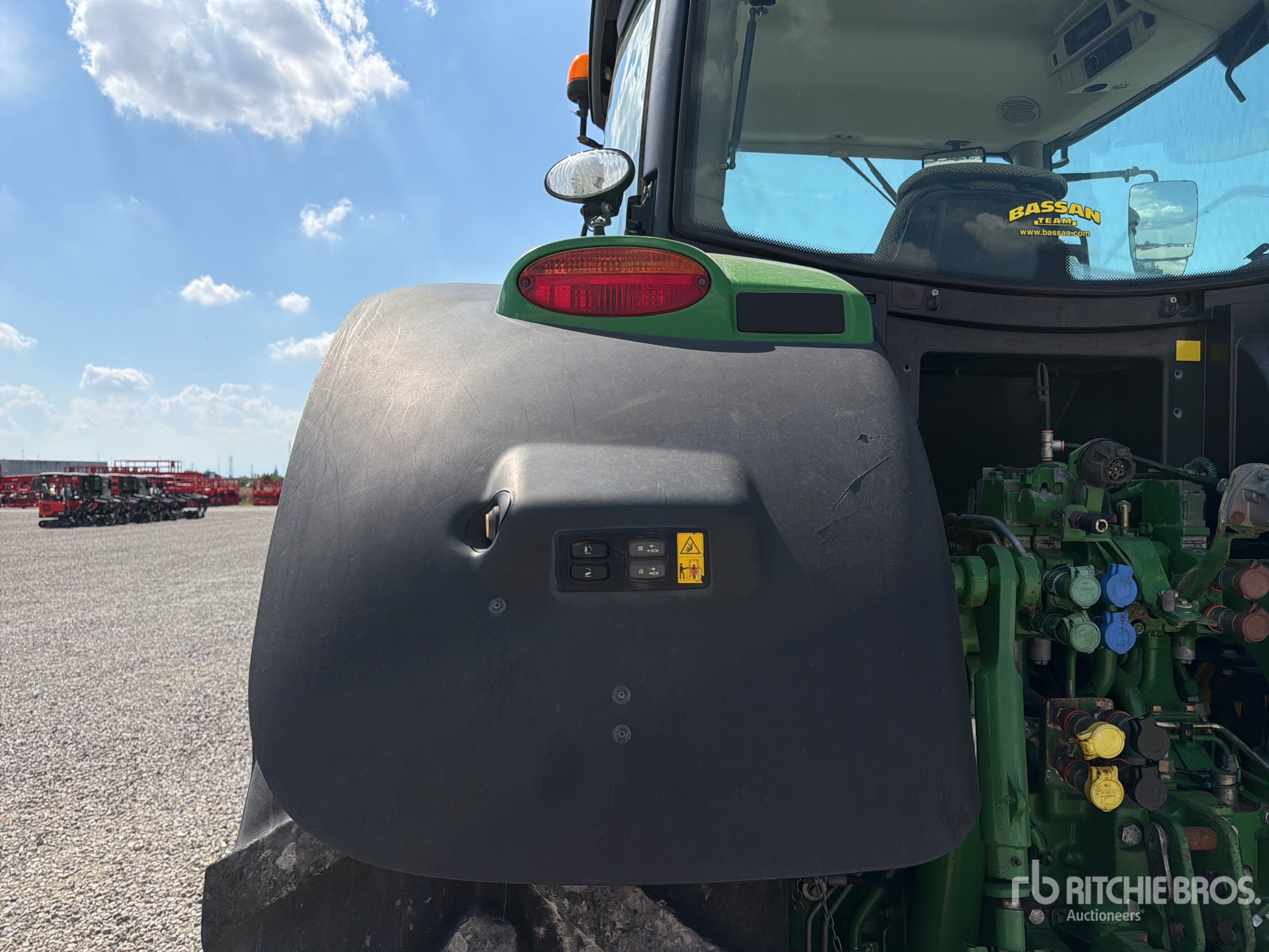 John Deere 6170R