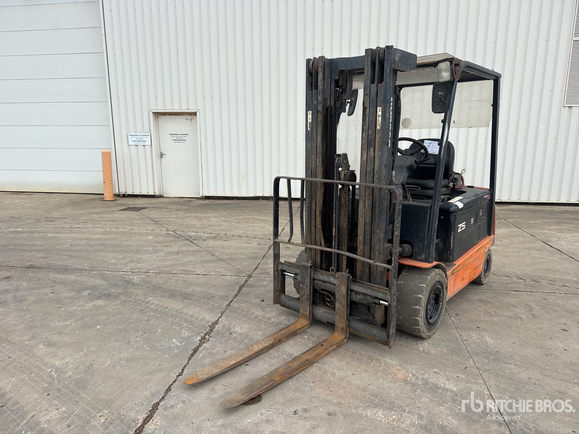 2011 Doosan B25X-5