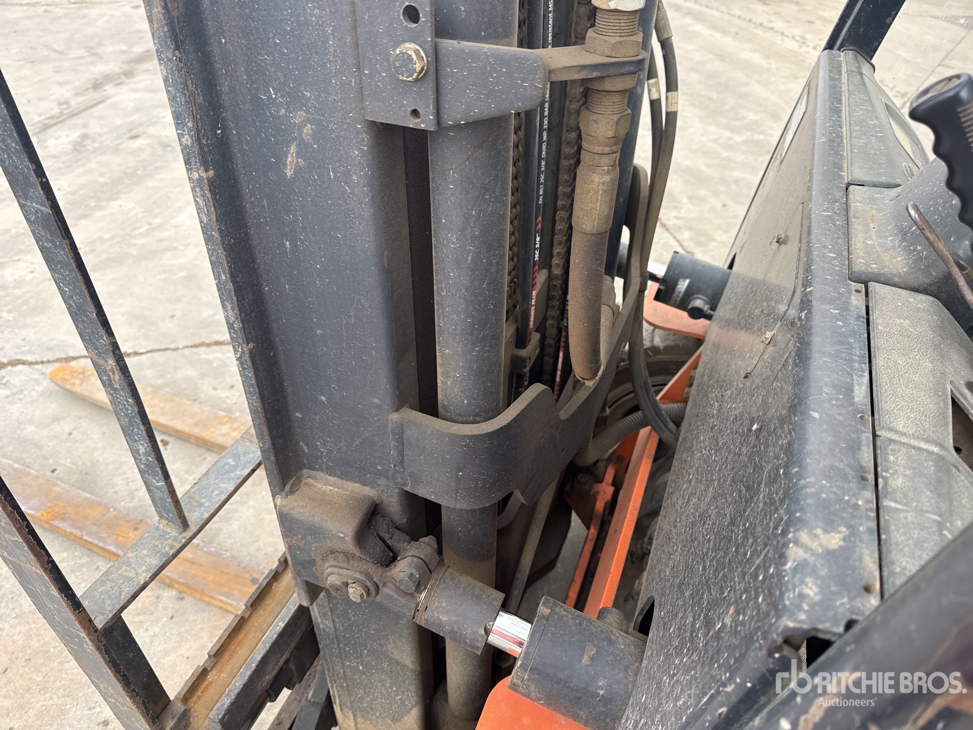 2011 Doosan B25X-5