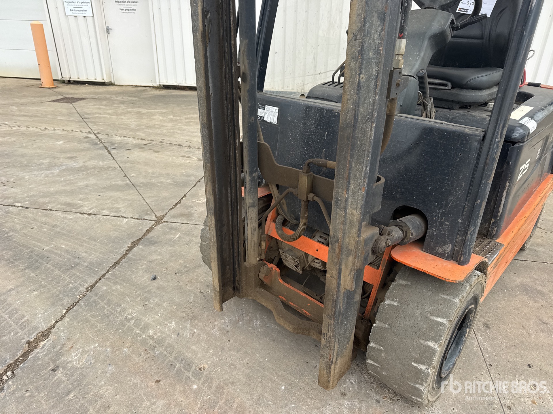2011 Doosan B25X-5