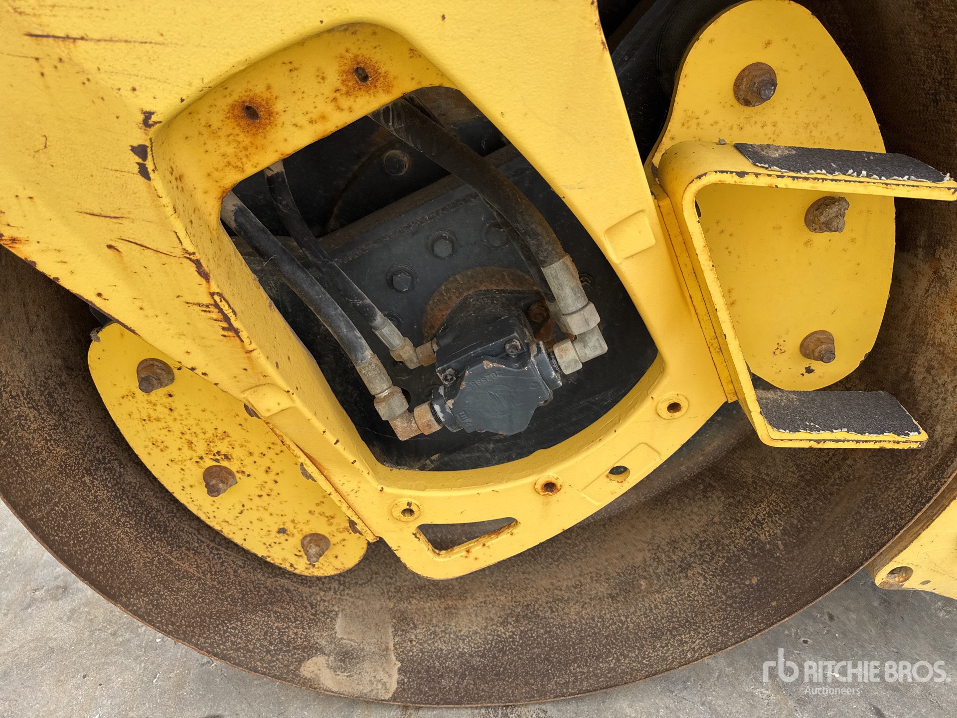 2005 Bomag BW161AD-4