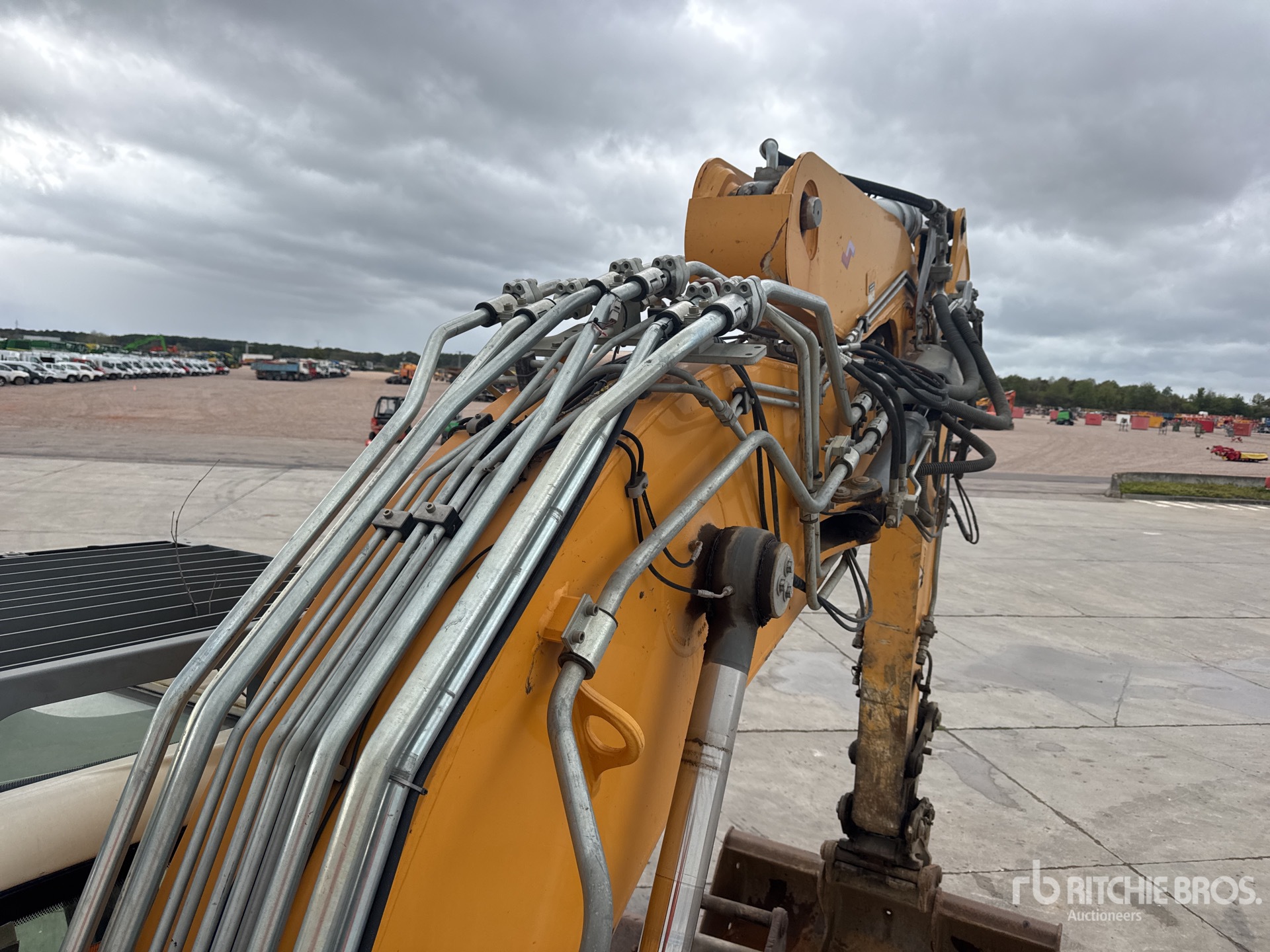 2018 Liebherr R922 SLC
