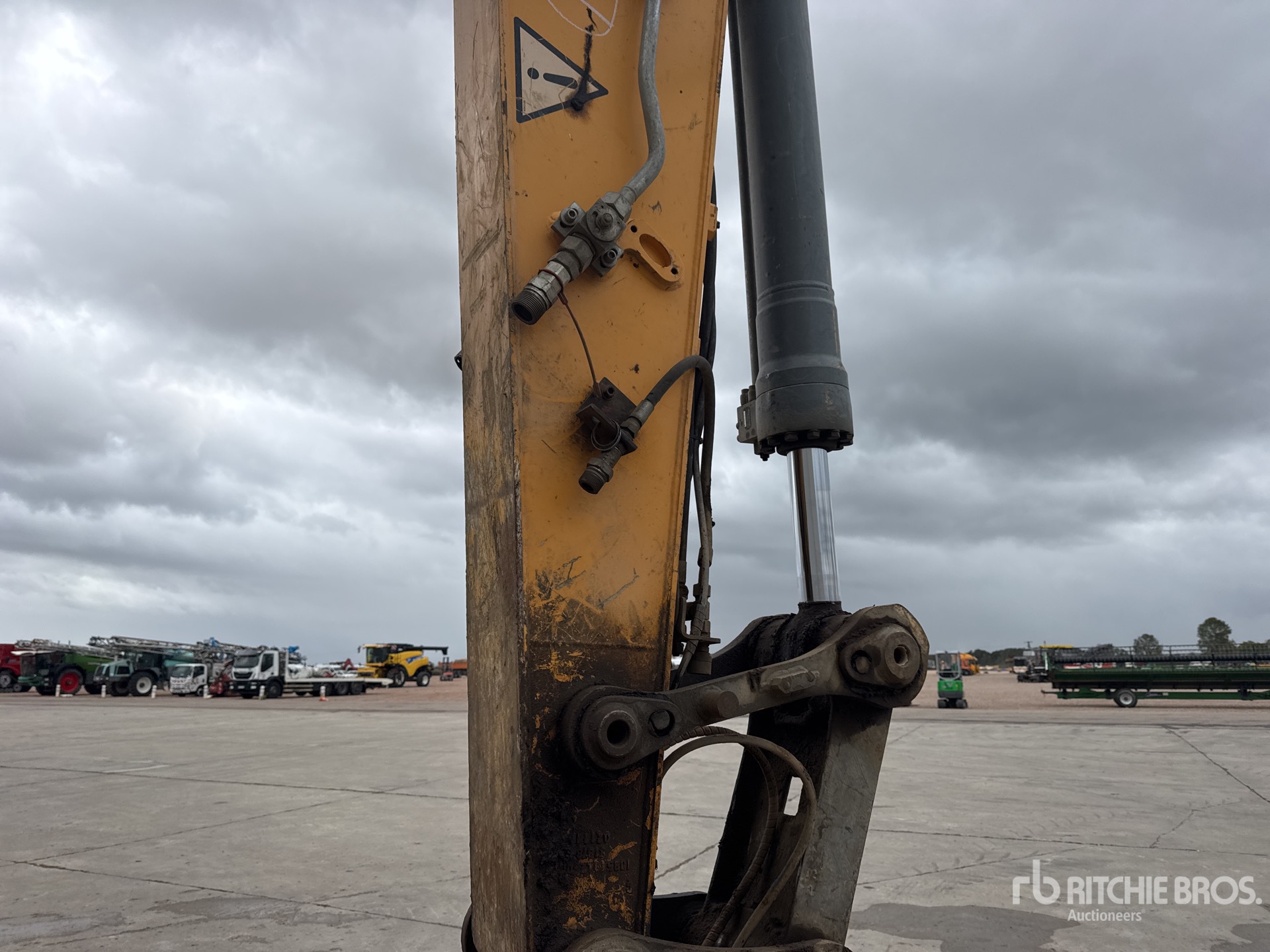 2018 Liebherr R922 SLC
