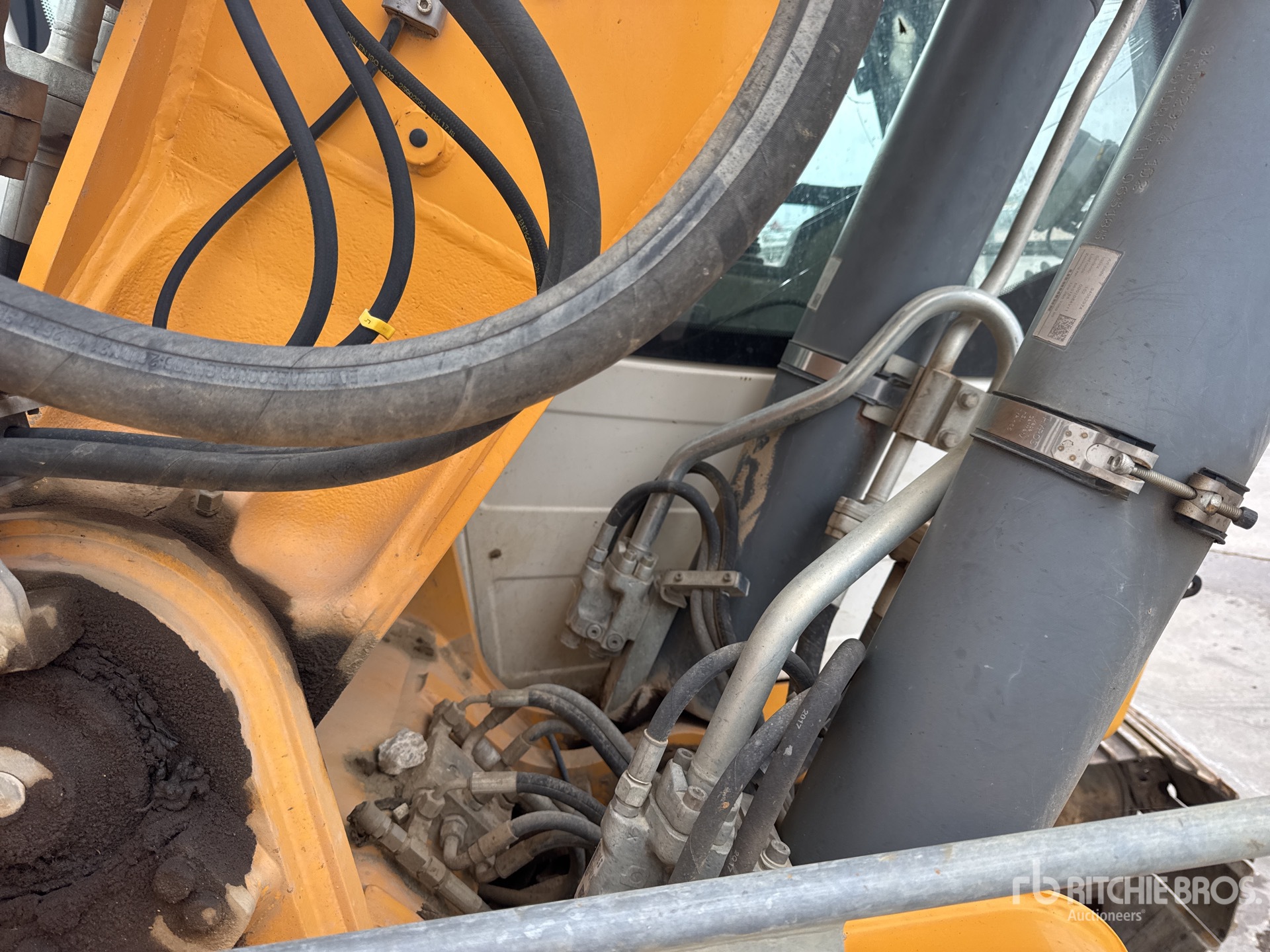 2018 Liebherr R922 SLC