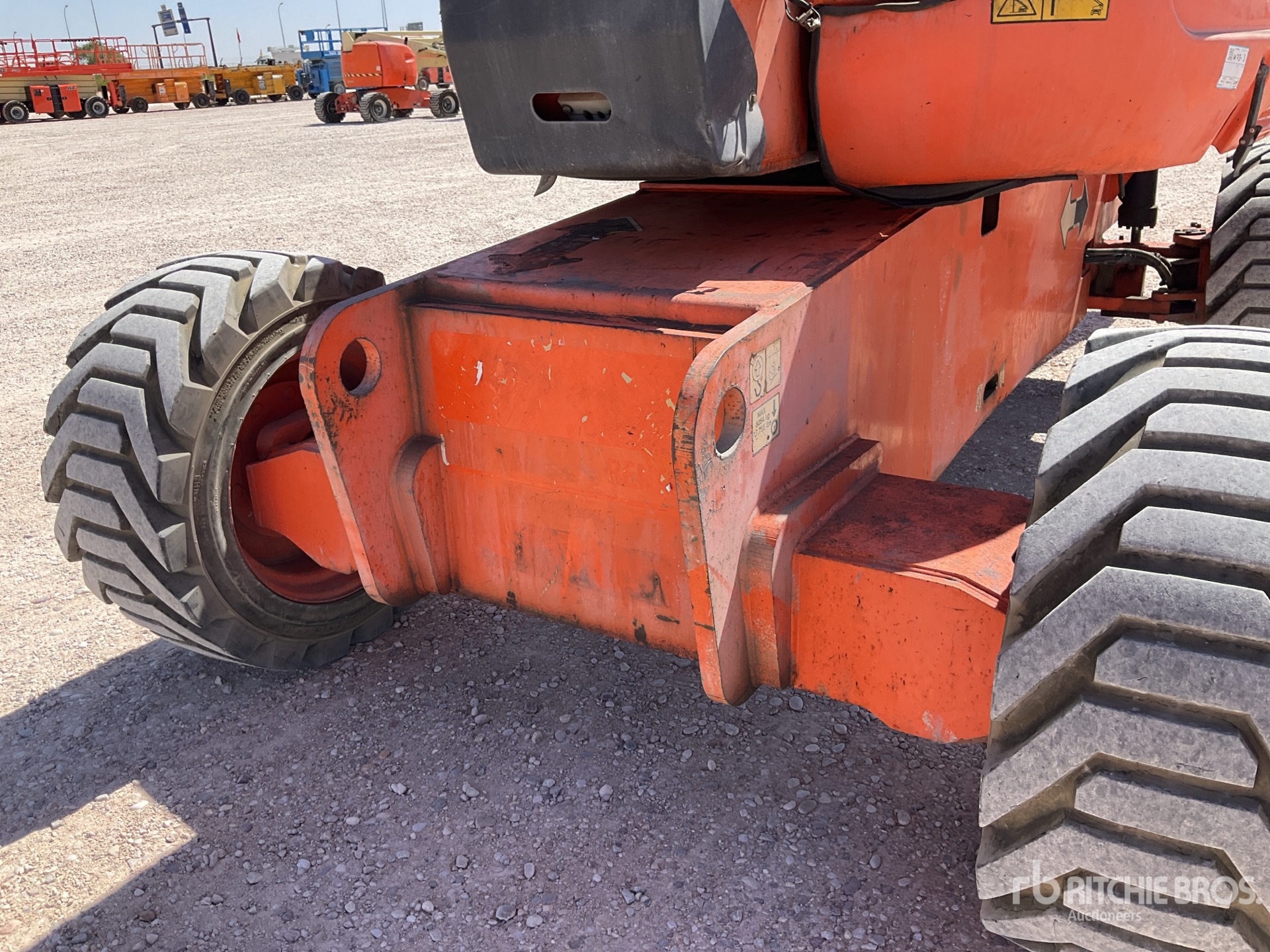 JLG 800 AJ
