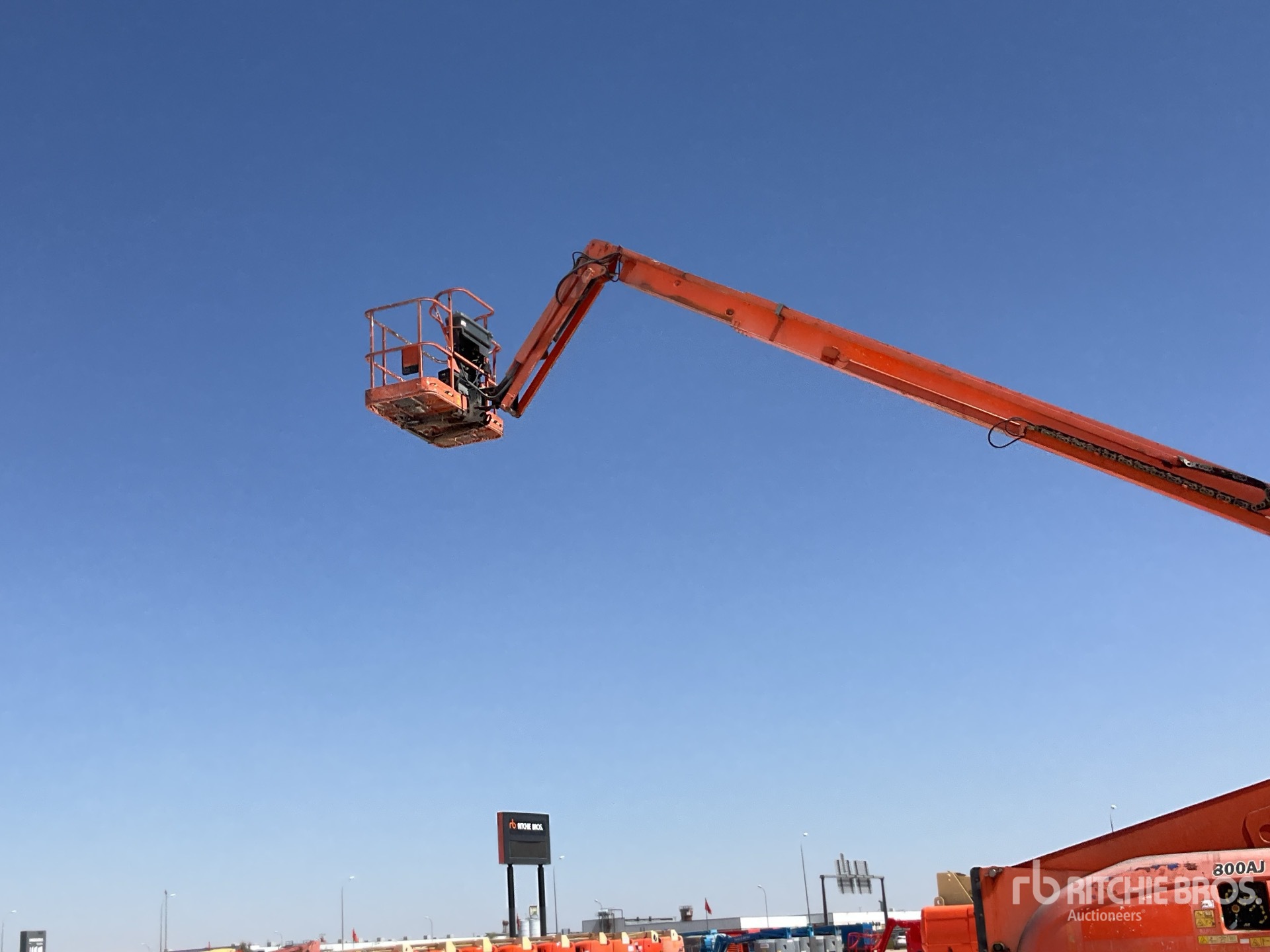 JLG 800 AJ