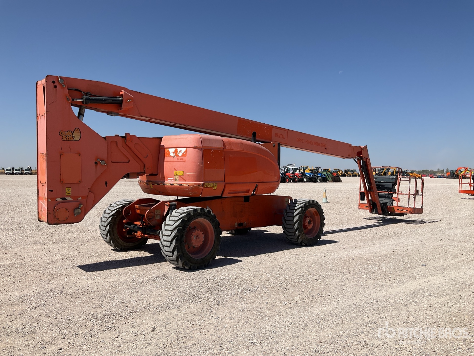 JLG 800 AJ