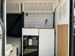 General Appearance with Bild, Ecke vorne rechts