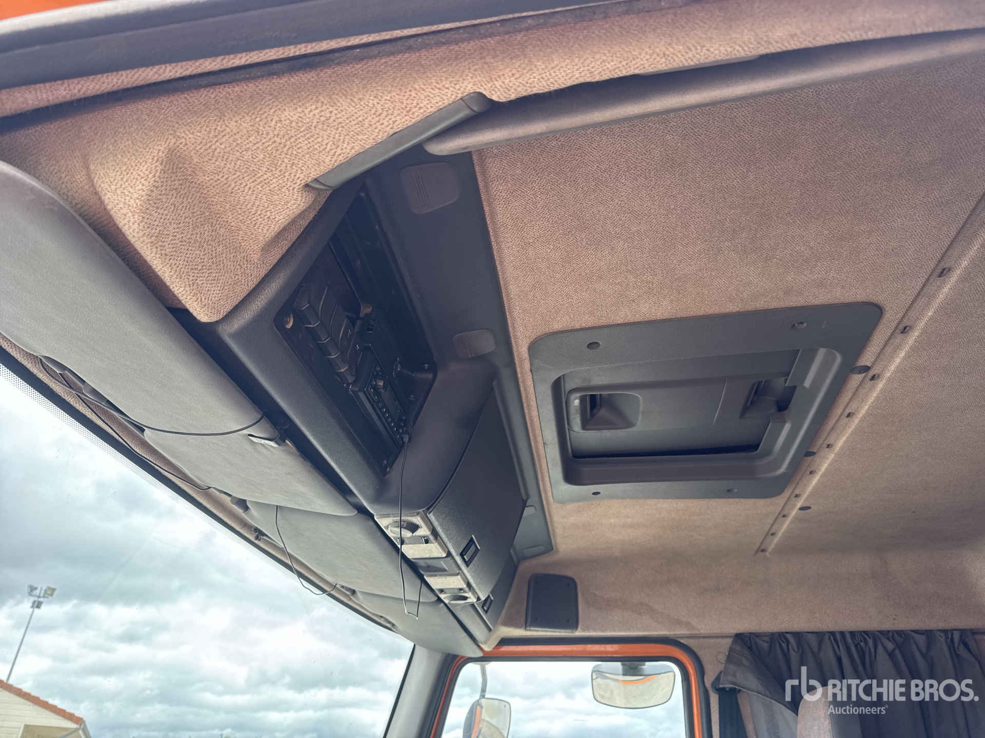 2001 Renault PREMIUM