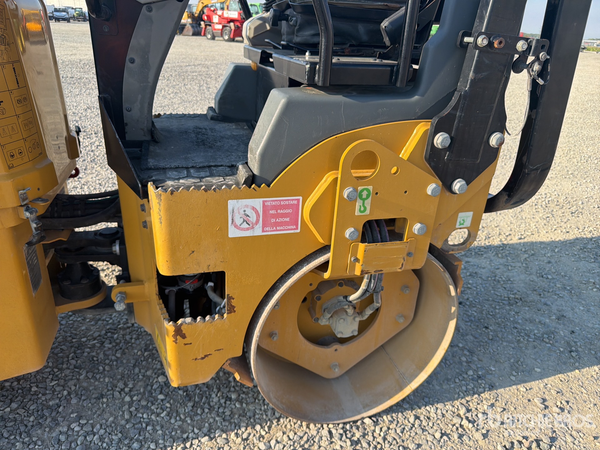 2020 Caterpillar CB2.5 LRC