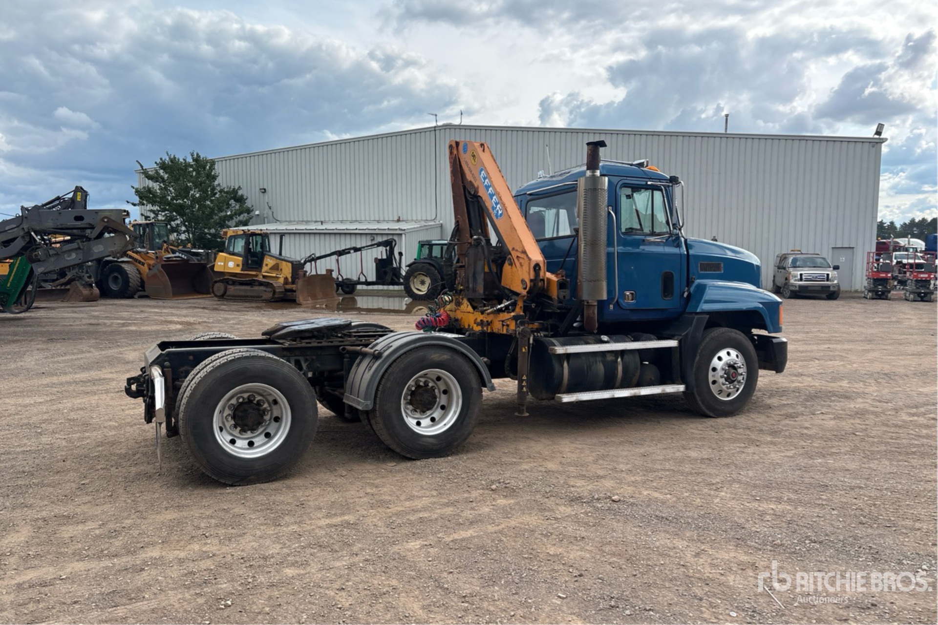 1997 Mack CH613