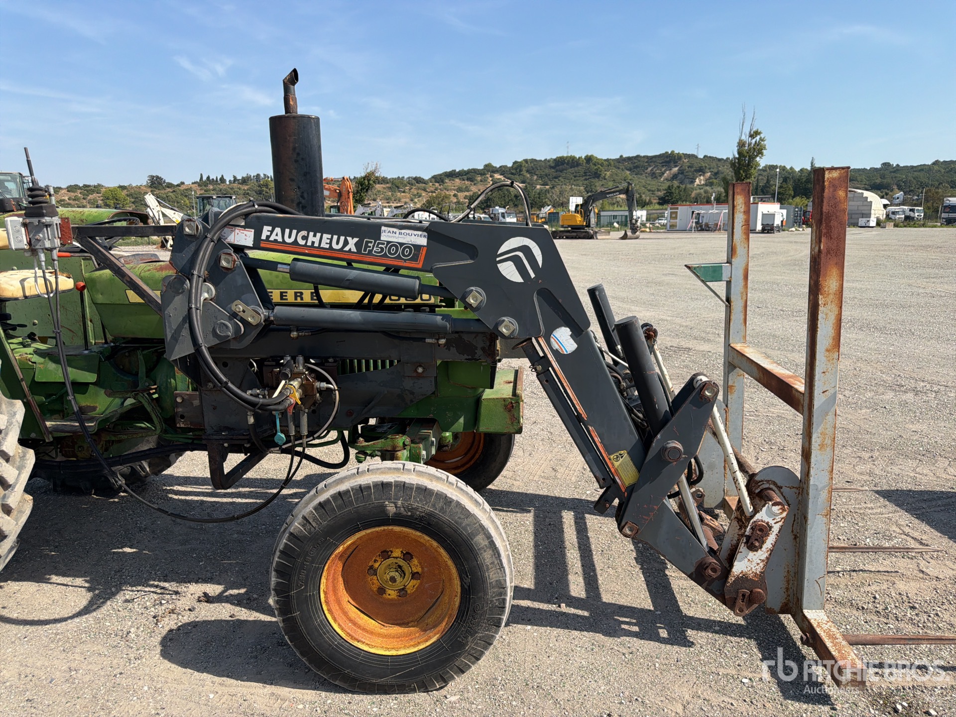 John Deere 1030