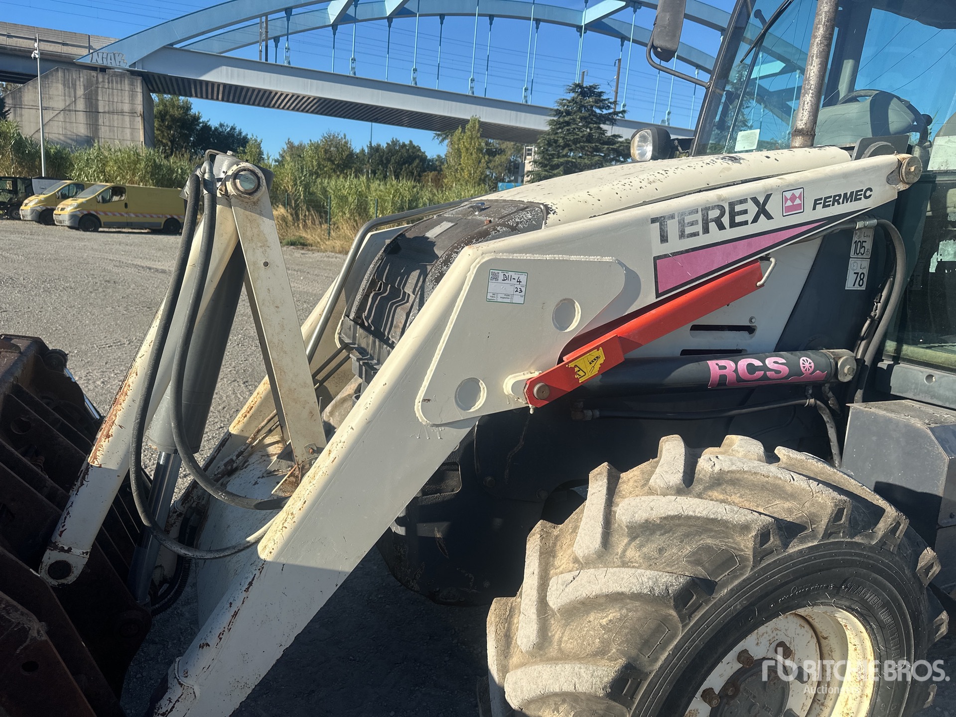 2003 Fermec 860
