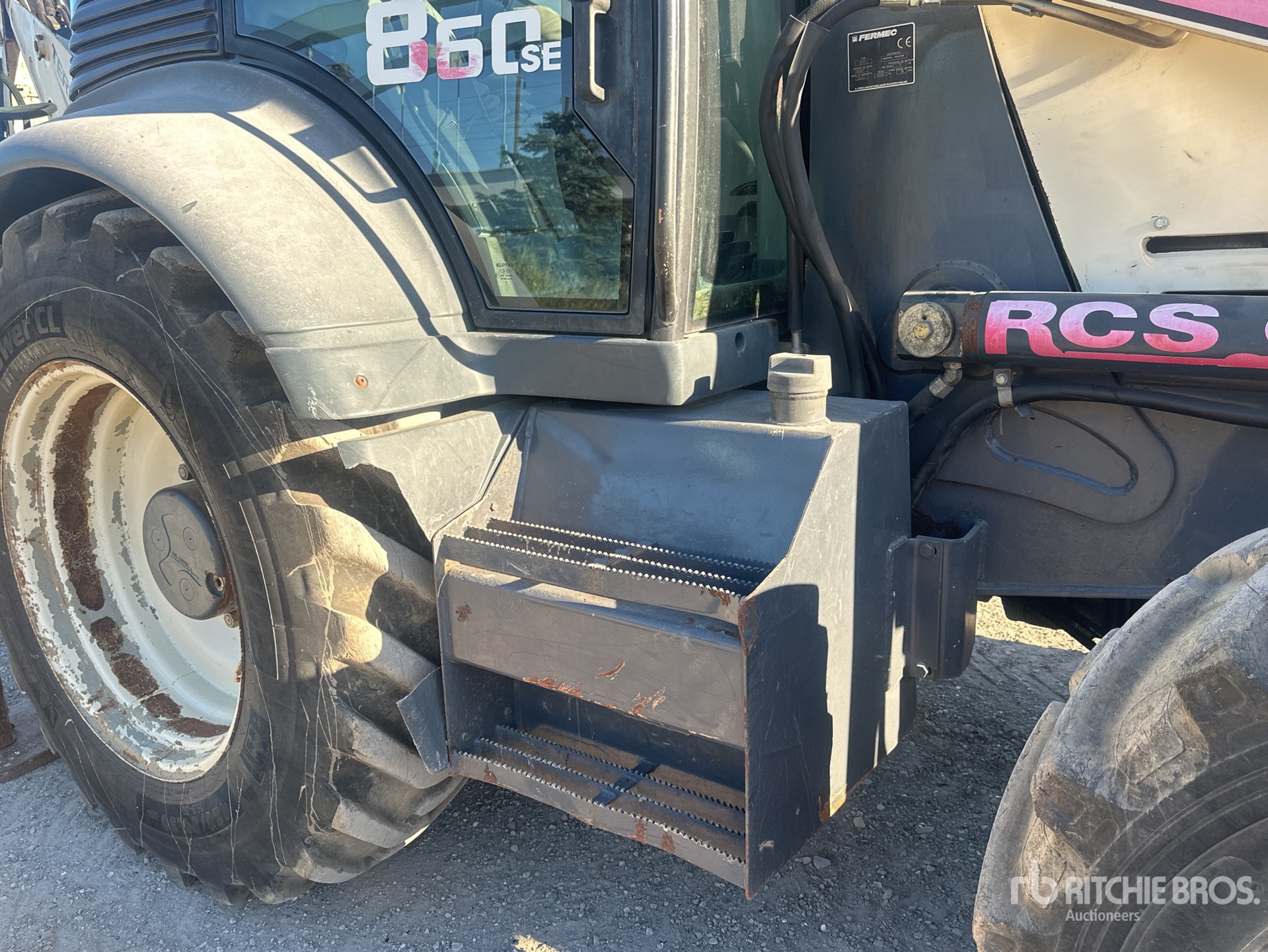 2003 Fermec 860