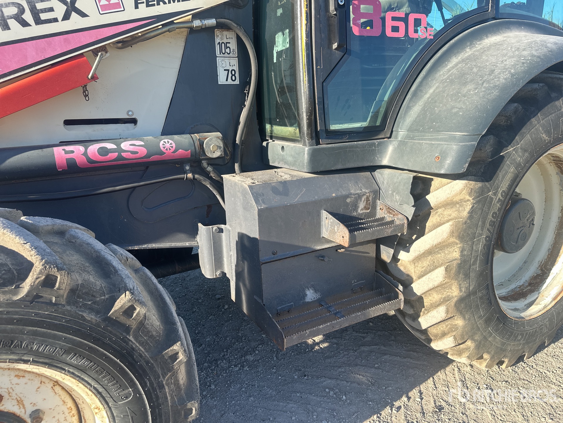 2003 Fermec 860