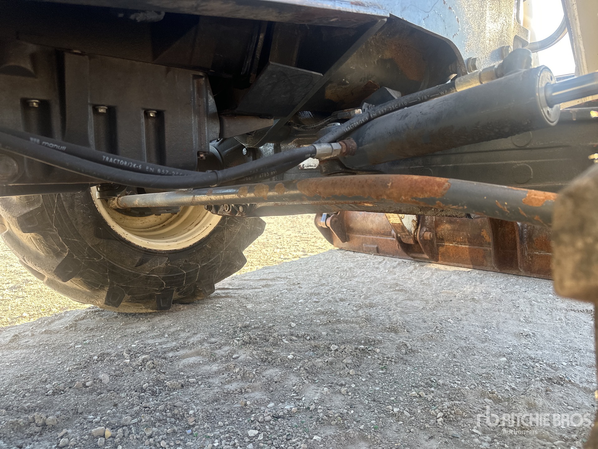2003 Fermec 860