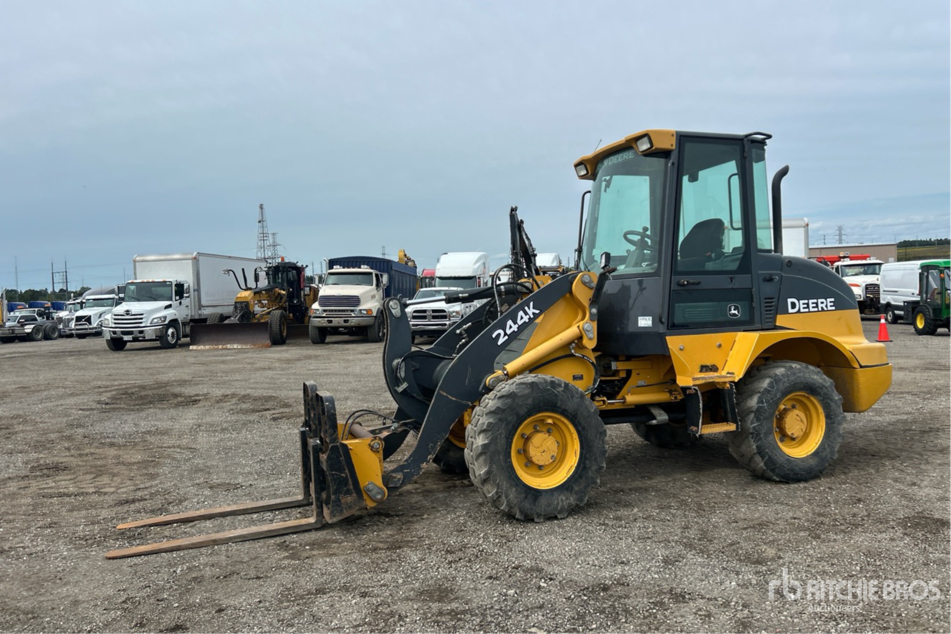 2017 John Deere 244K