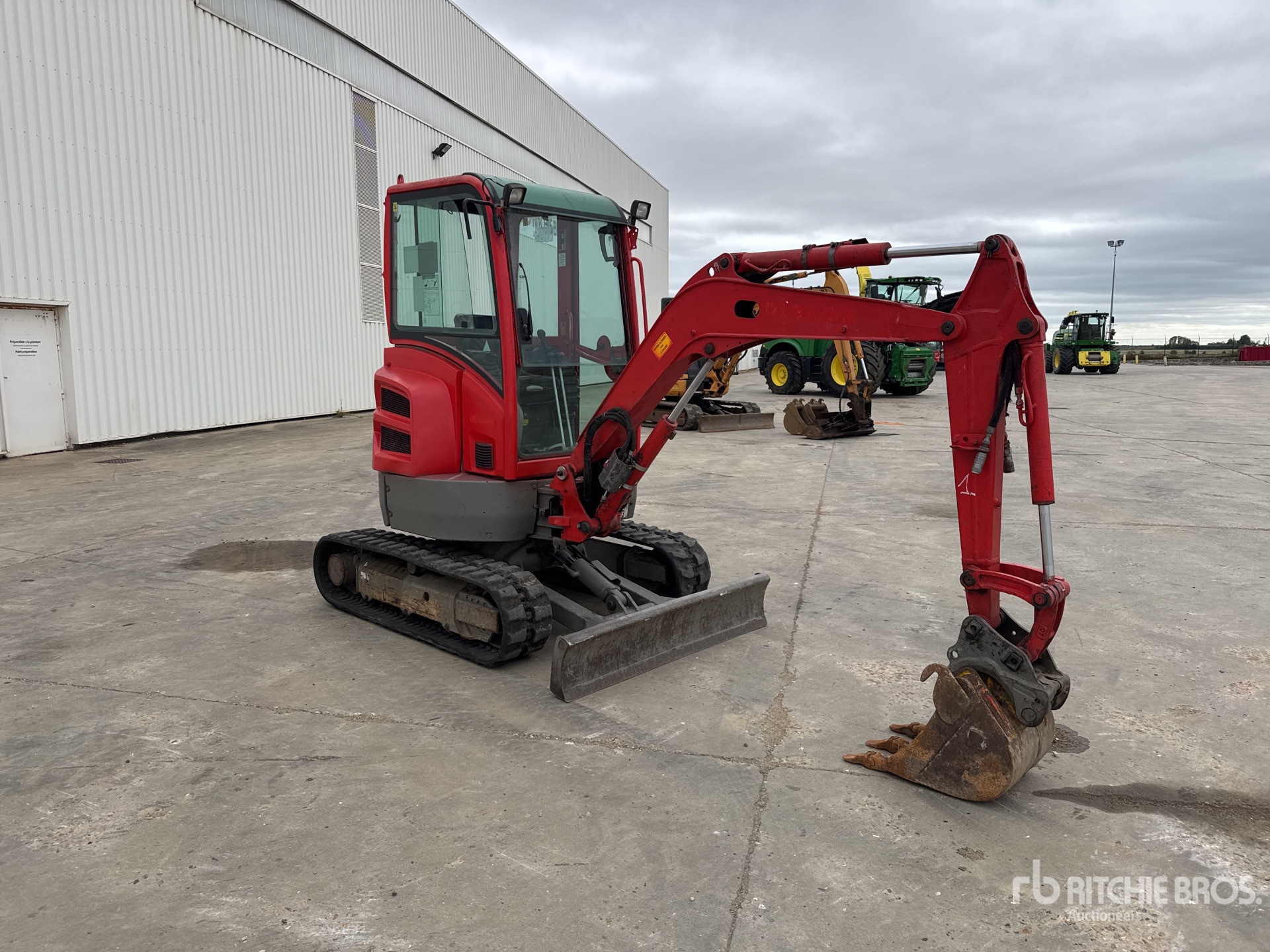 2016 Volvo ECR25D