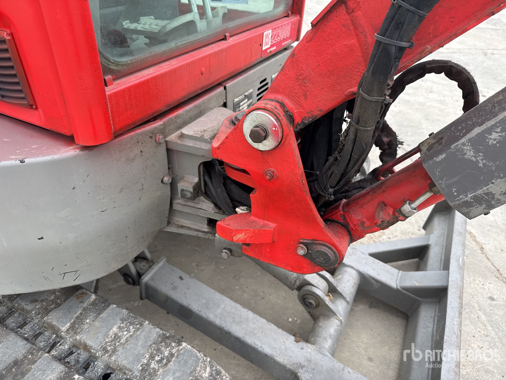 2016 Volvo ECR25D