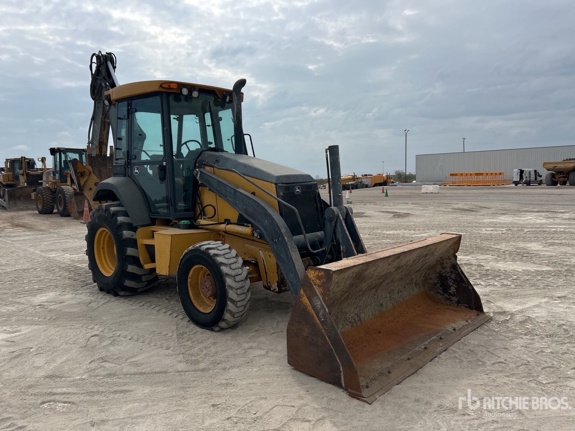 2014 John Deere 410K