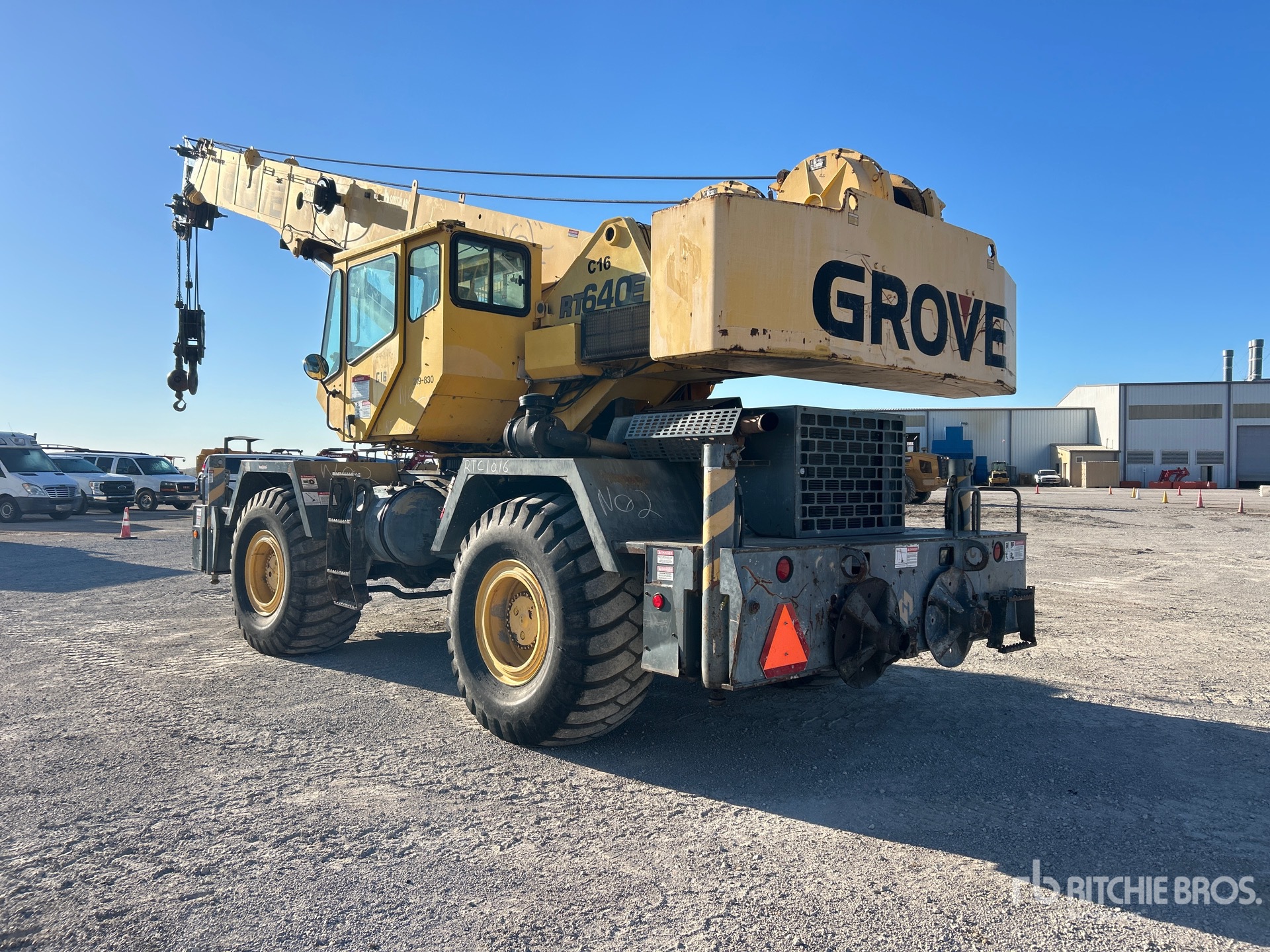 2001 Grove RT640E