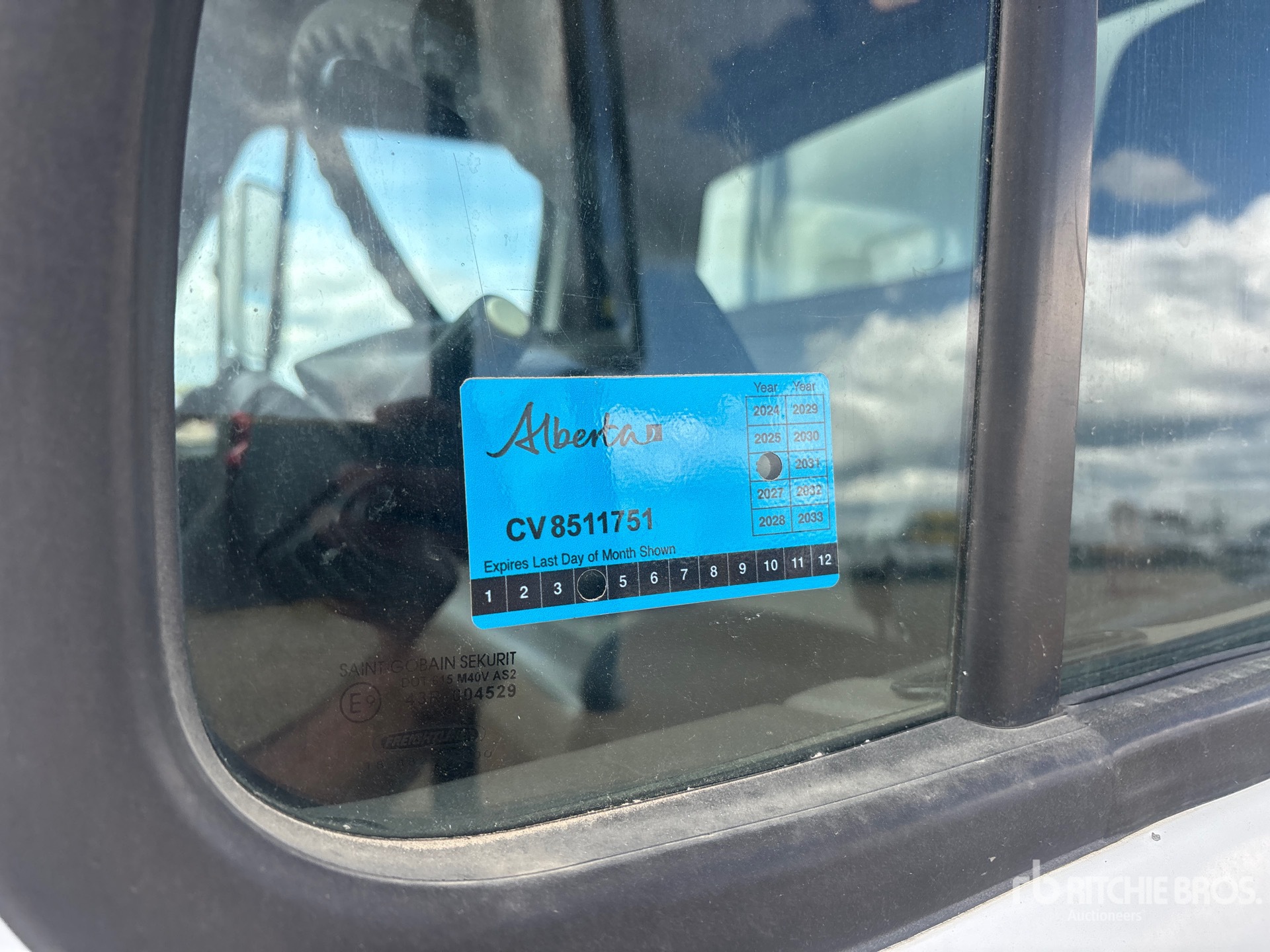 2012 Freightliner M2 106