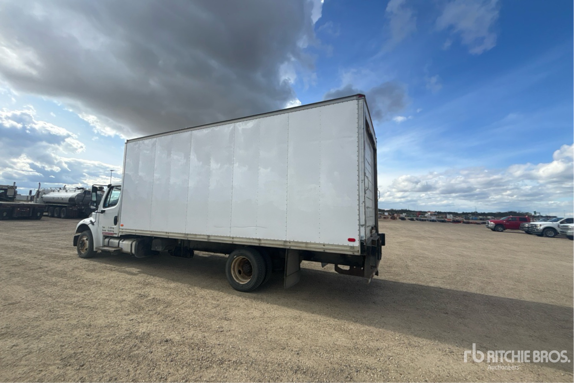2012 Freightliner M2 106