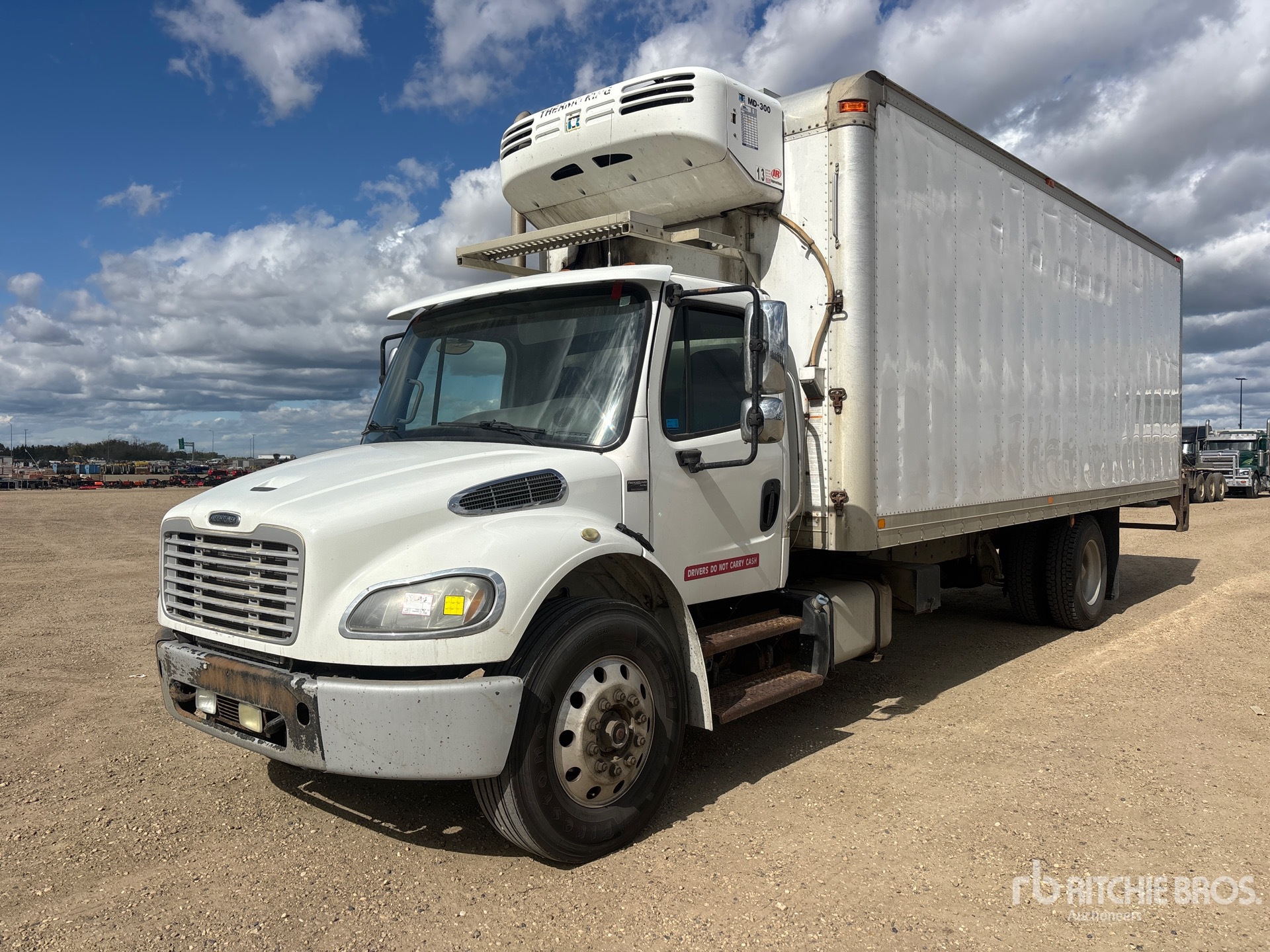 2013 Freightliner M2 106