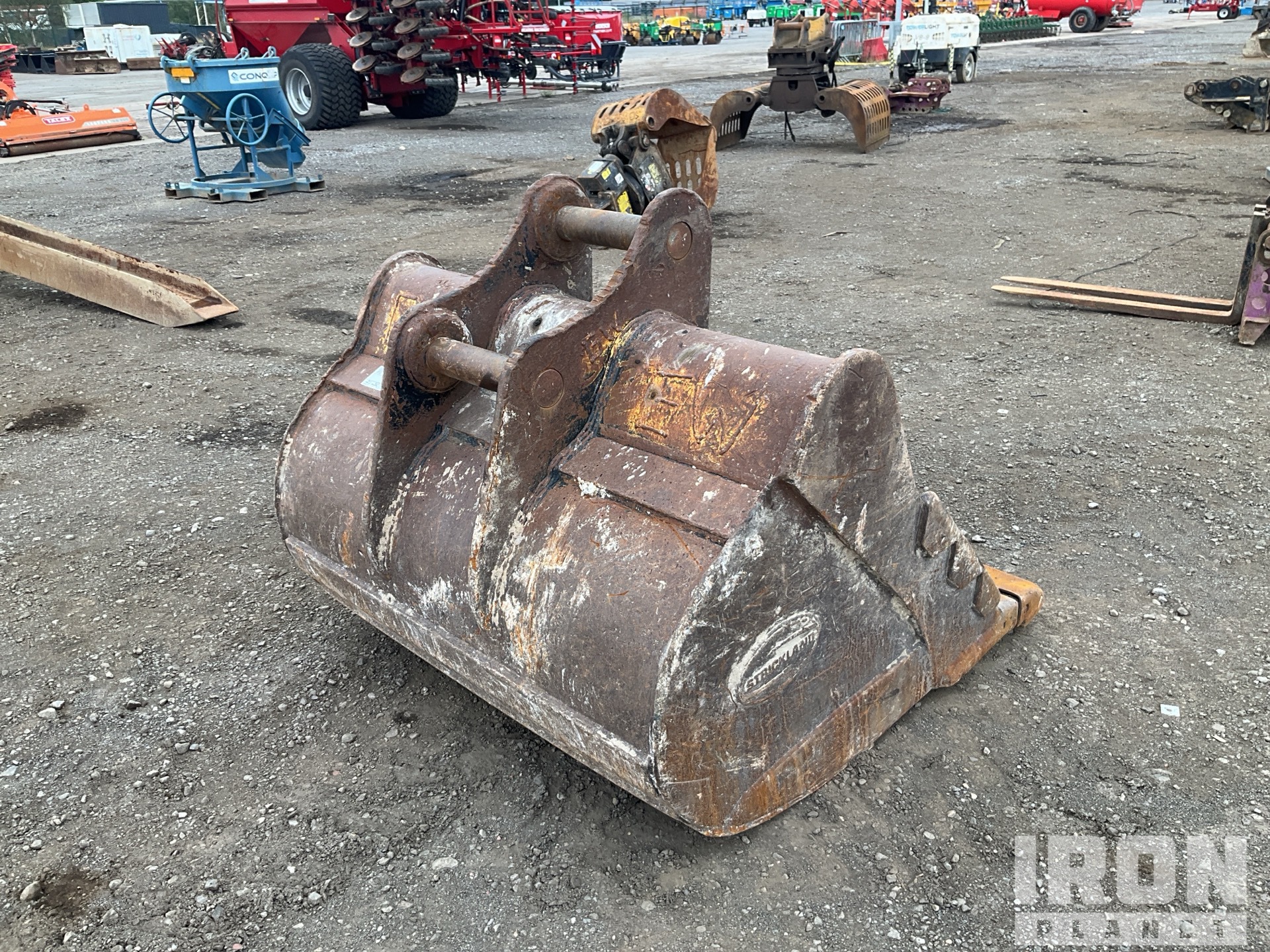 Strickland 1500 MM DIGGING