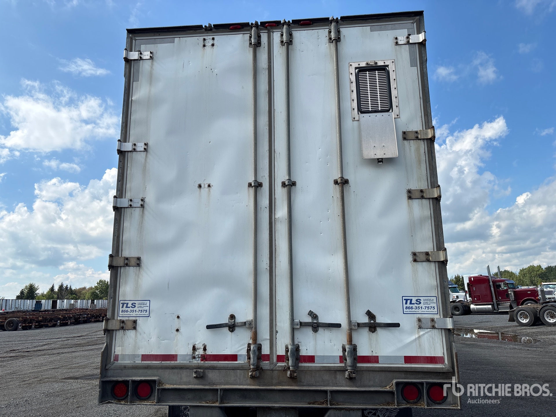 2004 Strick 53 FT T/A