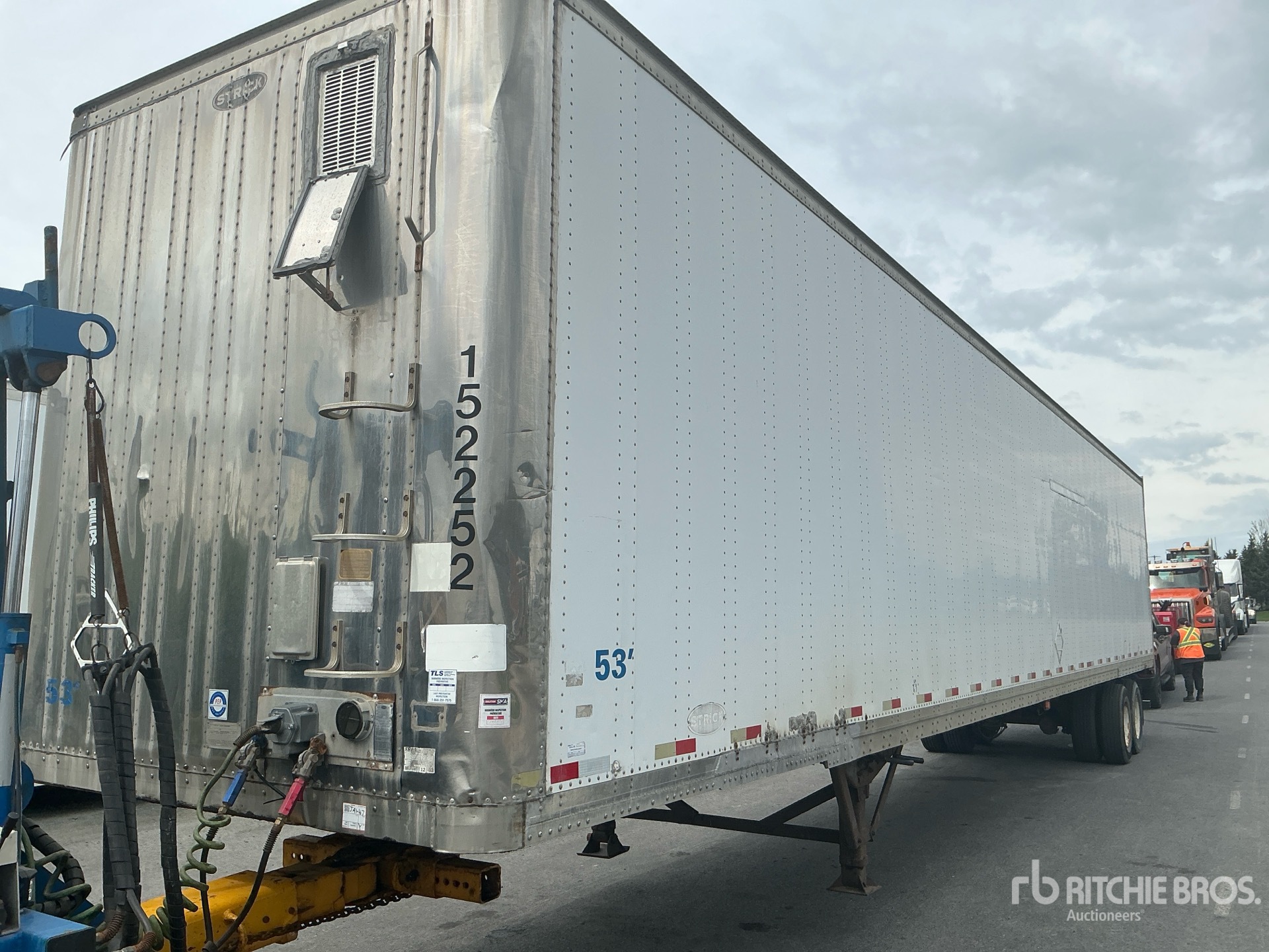 2004 Strick 53 FT T/A