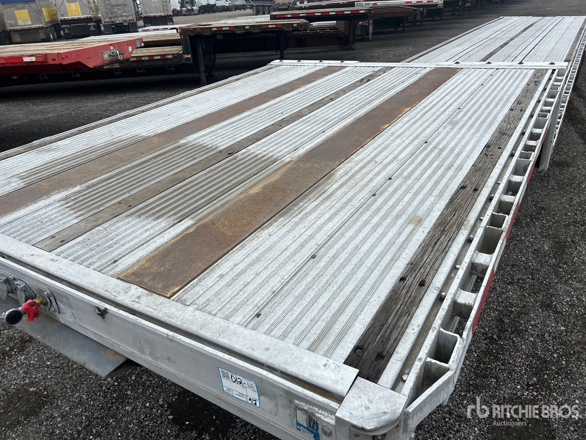 2011 Reitnouer 53 ft T/A