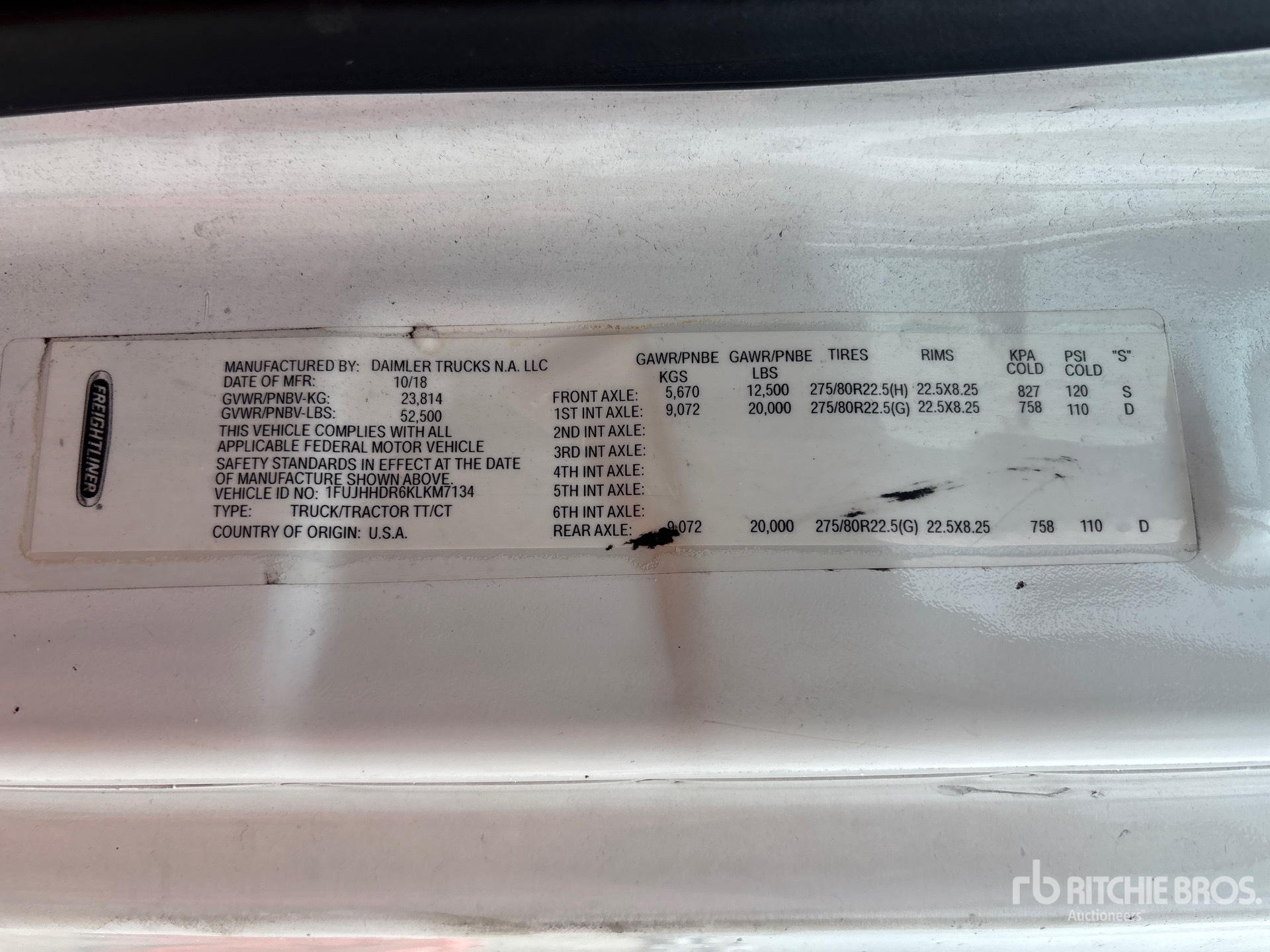 2019 Freightliner CASCADIA 126