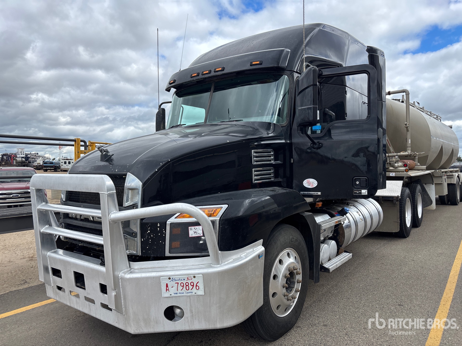 2021 Mack AN64T ANTHEM