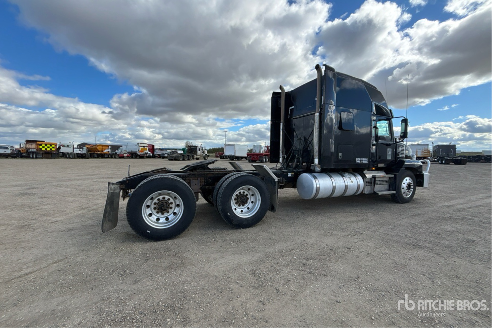2021 Mack AN64T ANTHEM