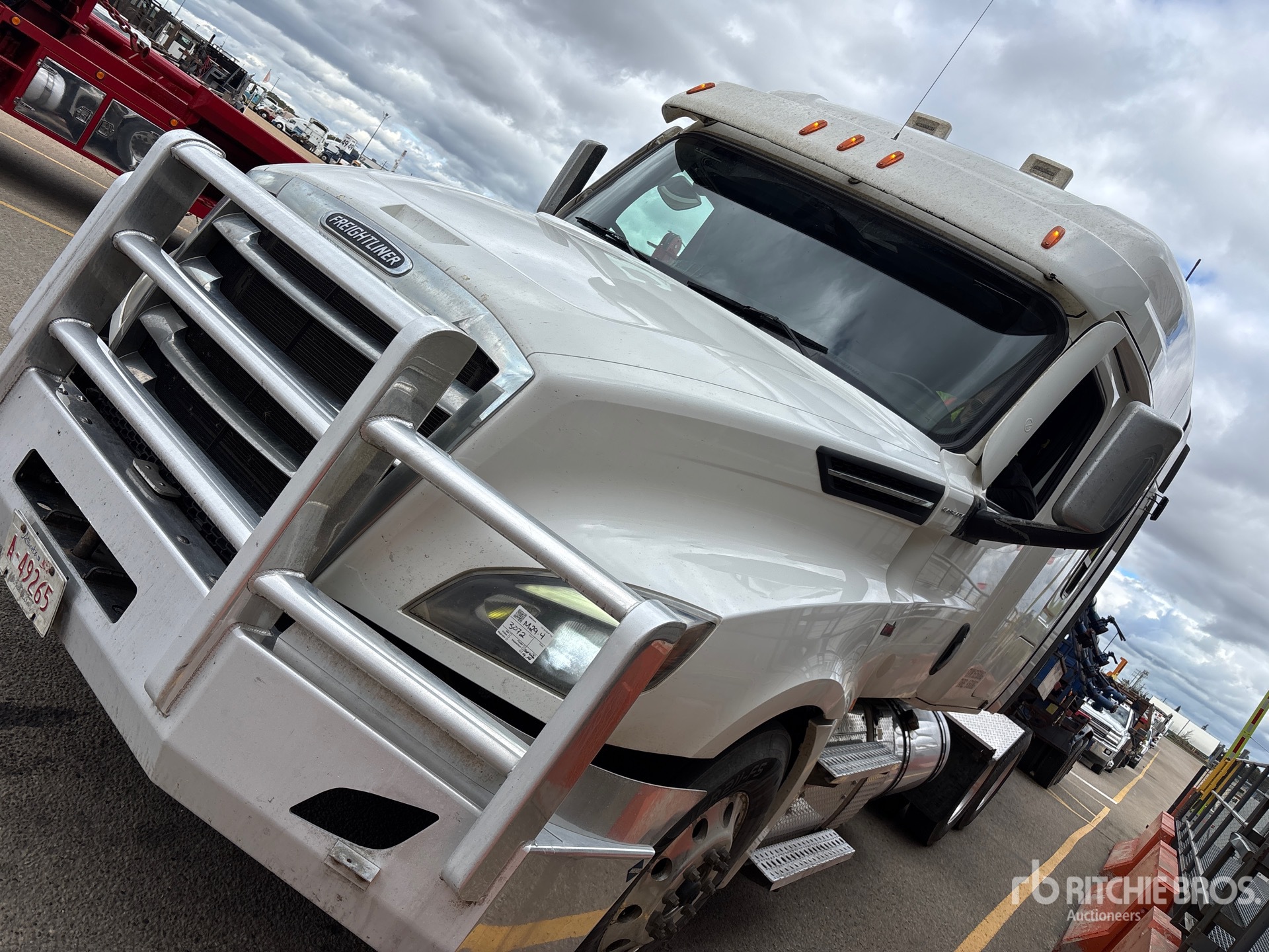 2021 Freightliner CASCADIA 126