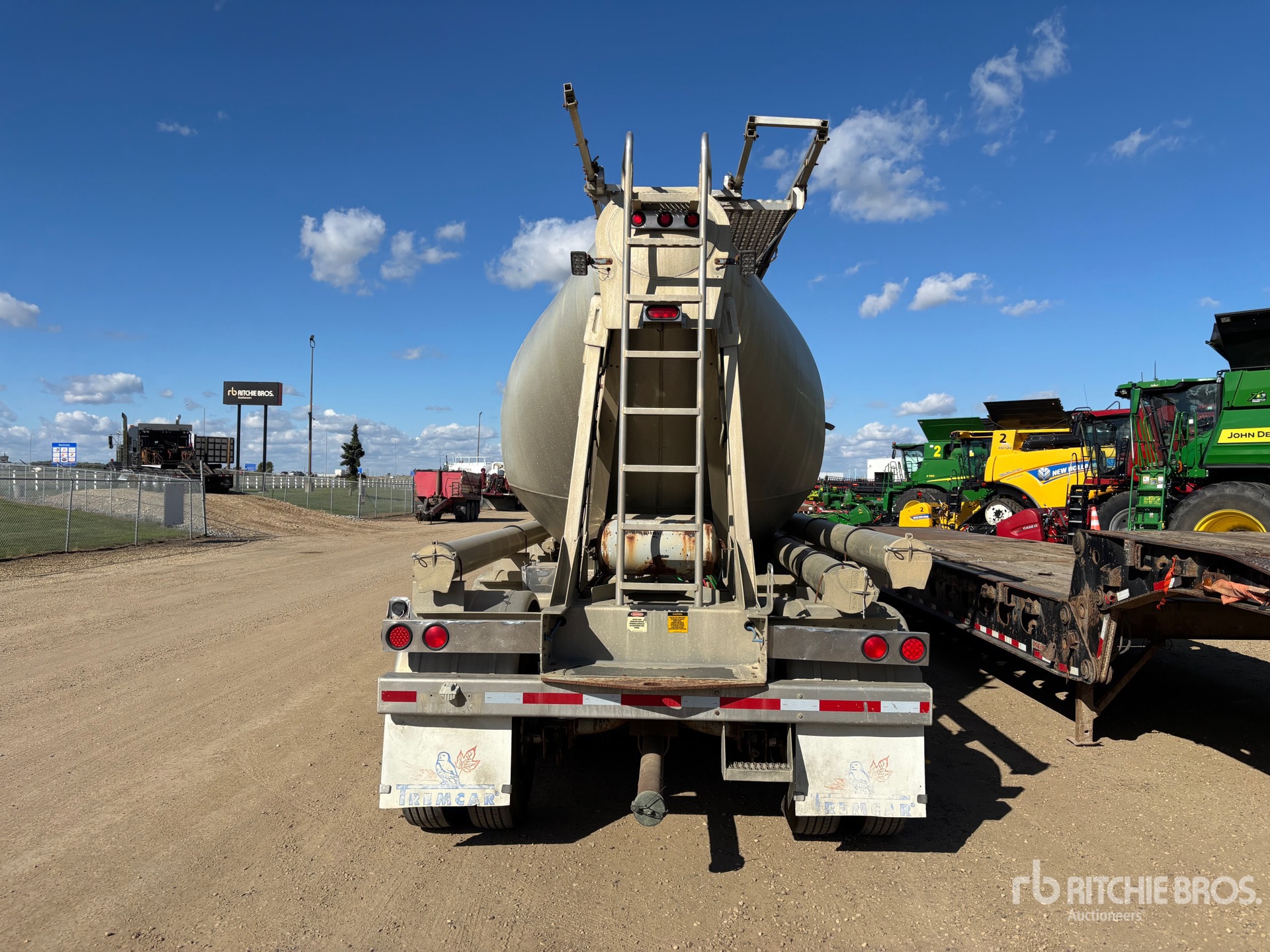 2011 Tremcar 1200 CFT TRI/A