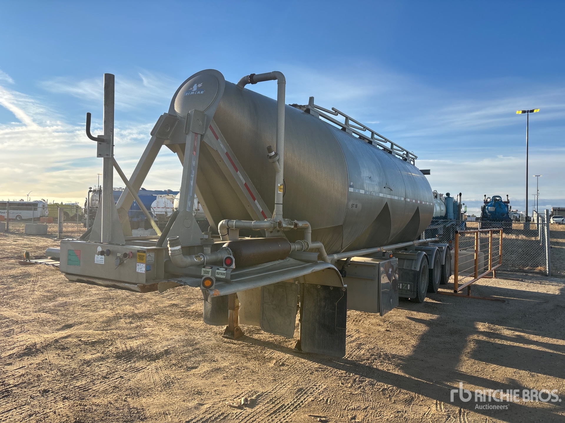 Photo of 2012 Tremcar 1200 cft Tri/A
