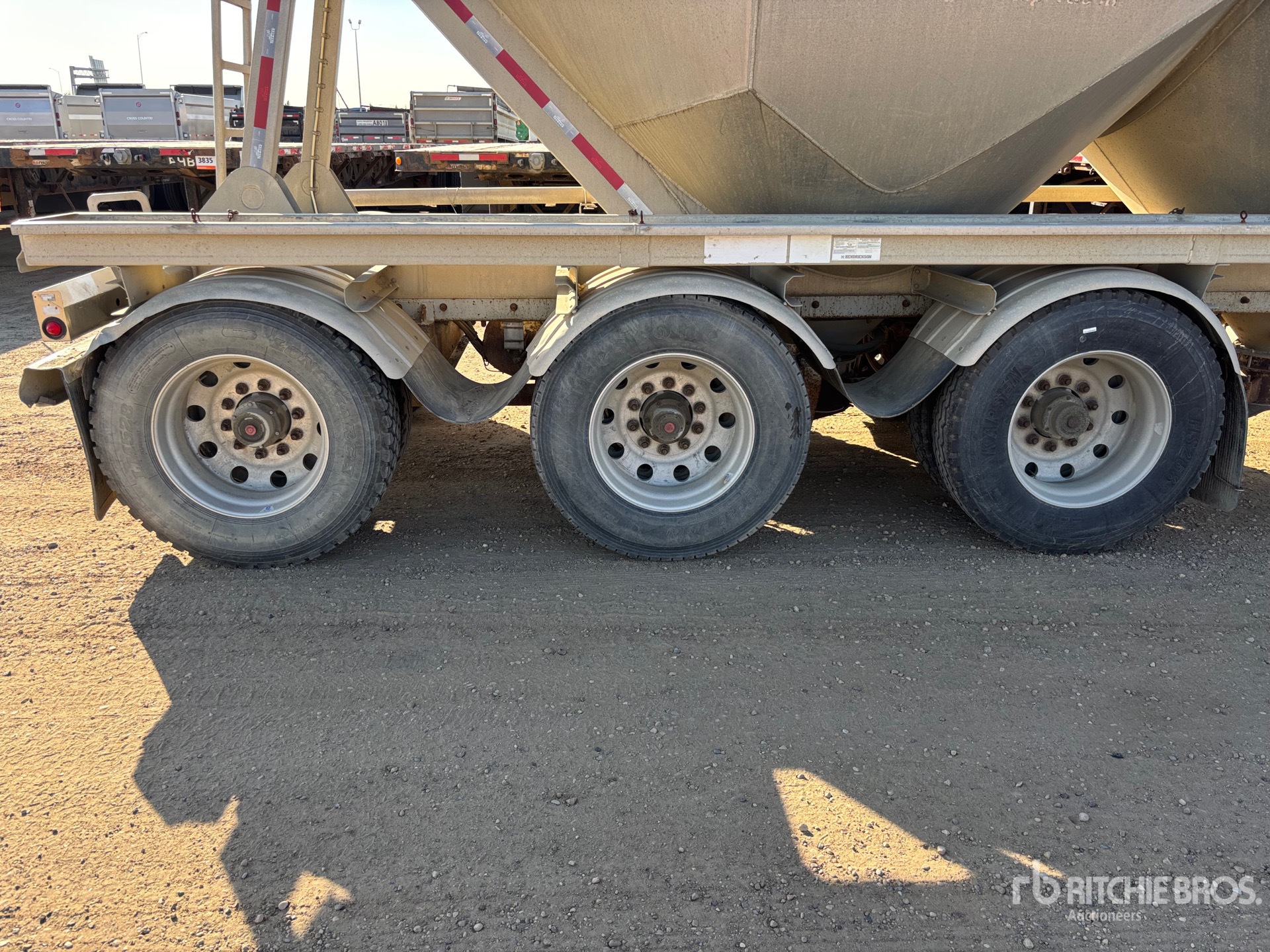2012 Tremcar 1200 CFT TRI/A