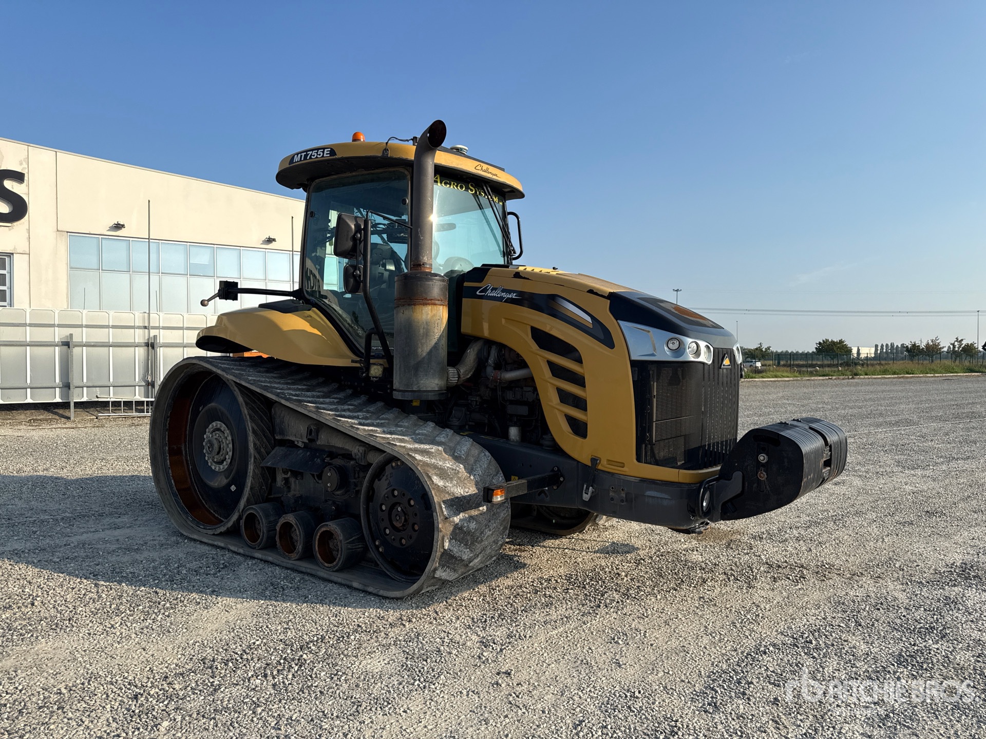 2015 Challenger MT775E