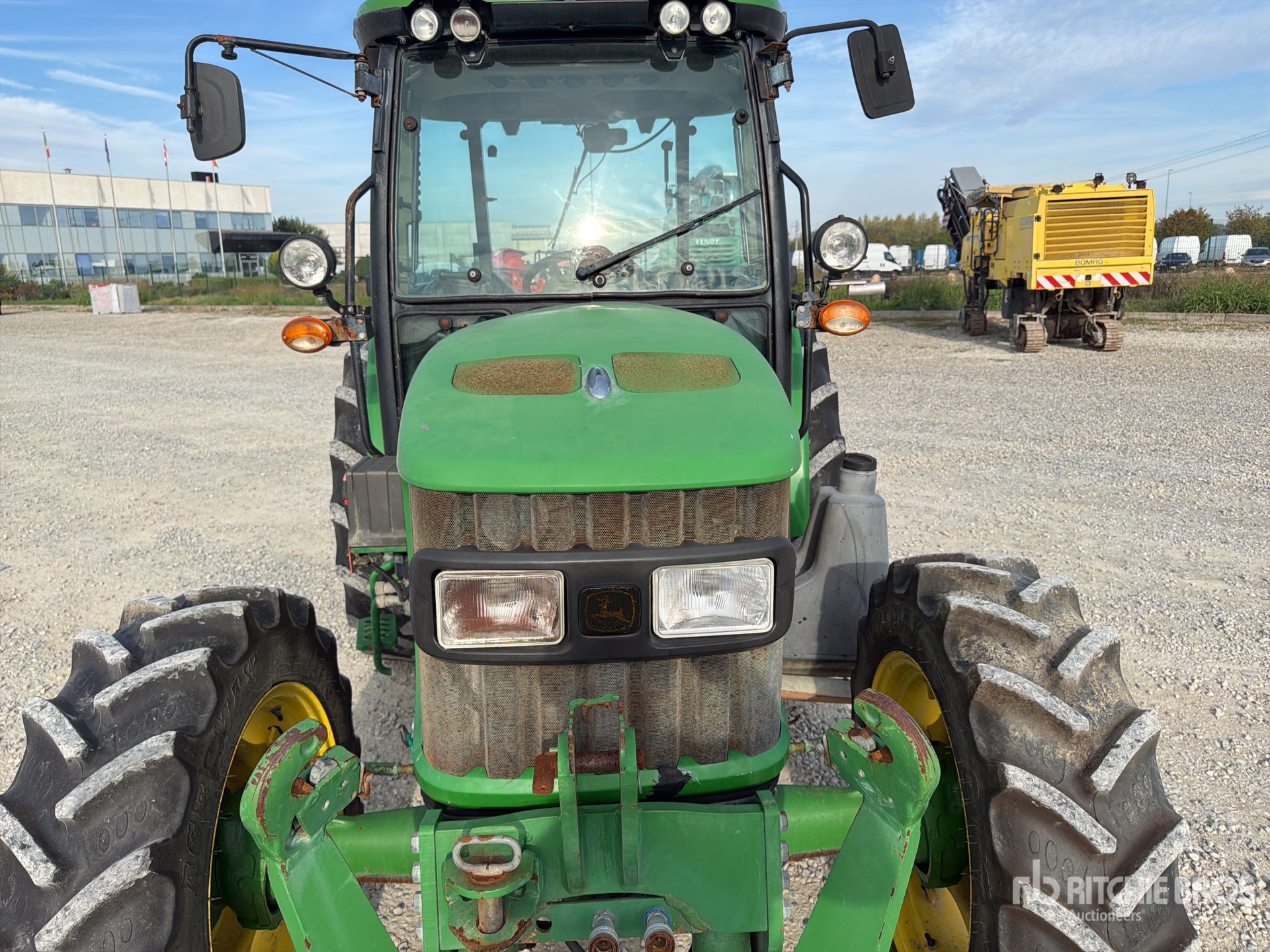 2011 John Deere 5090G