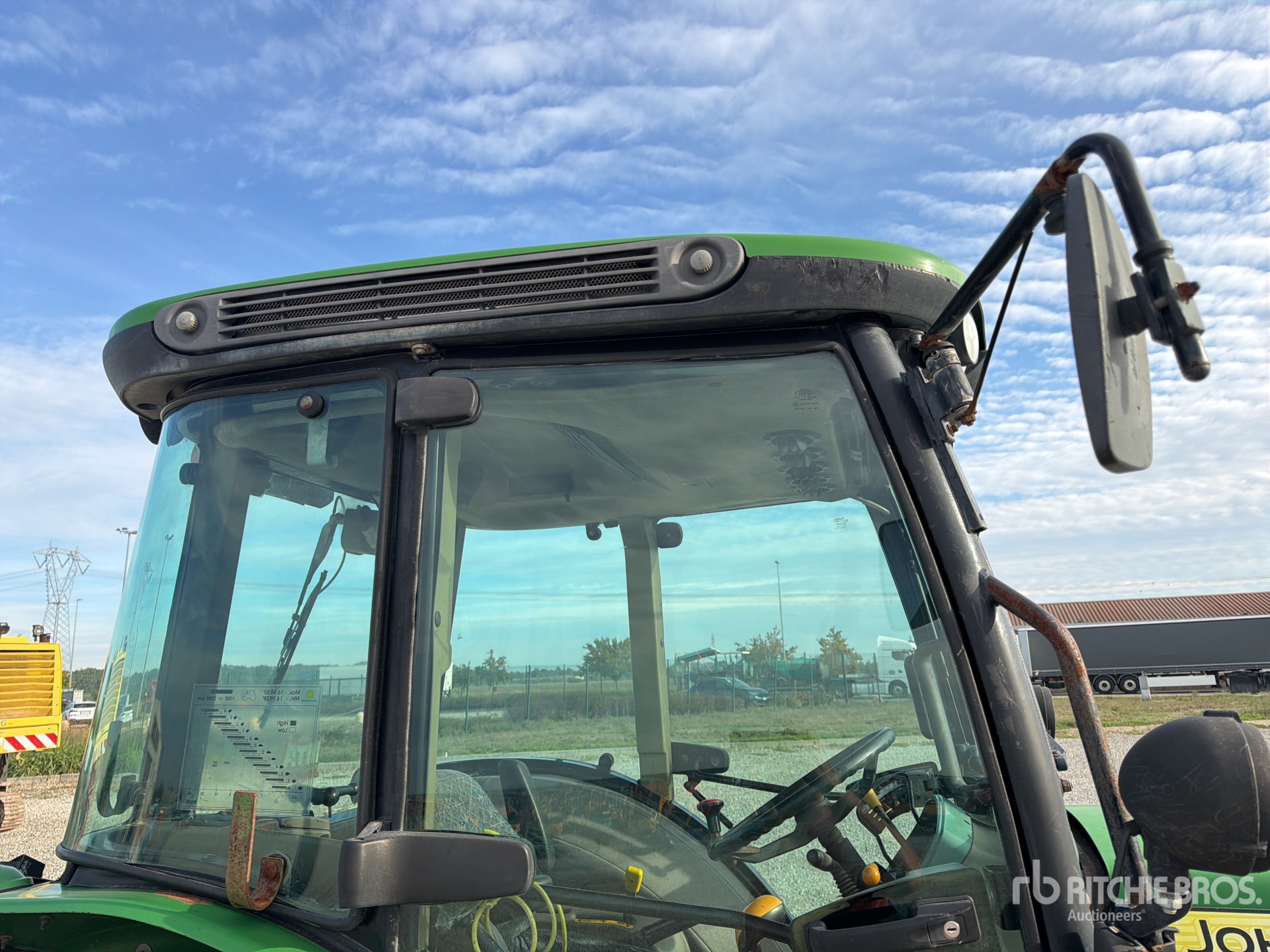 2011 John Deere 5090G