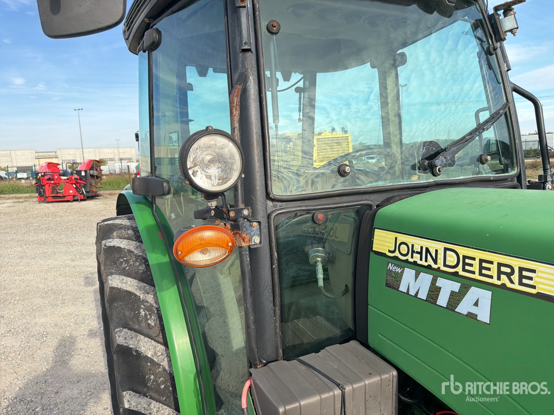 2011 John Deere 5090G