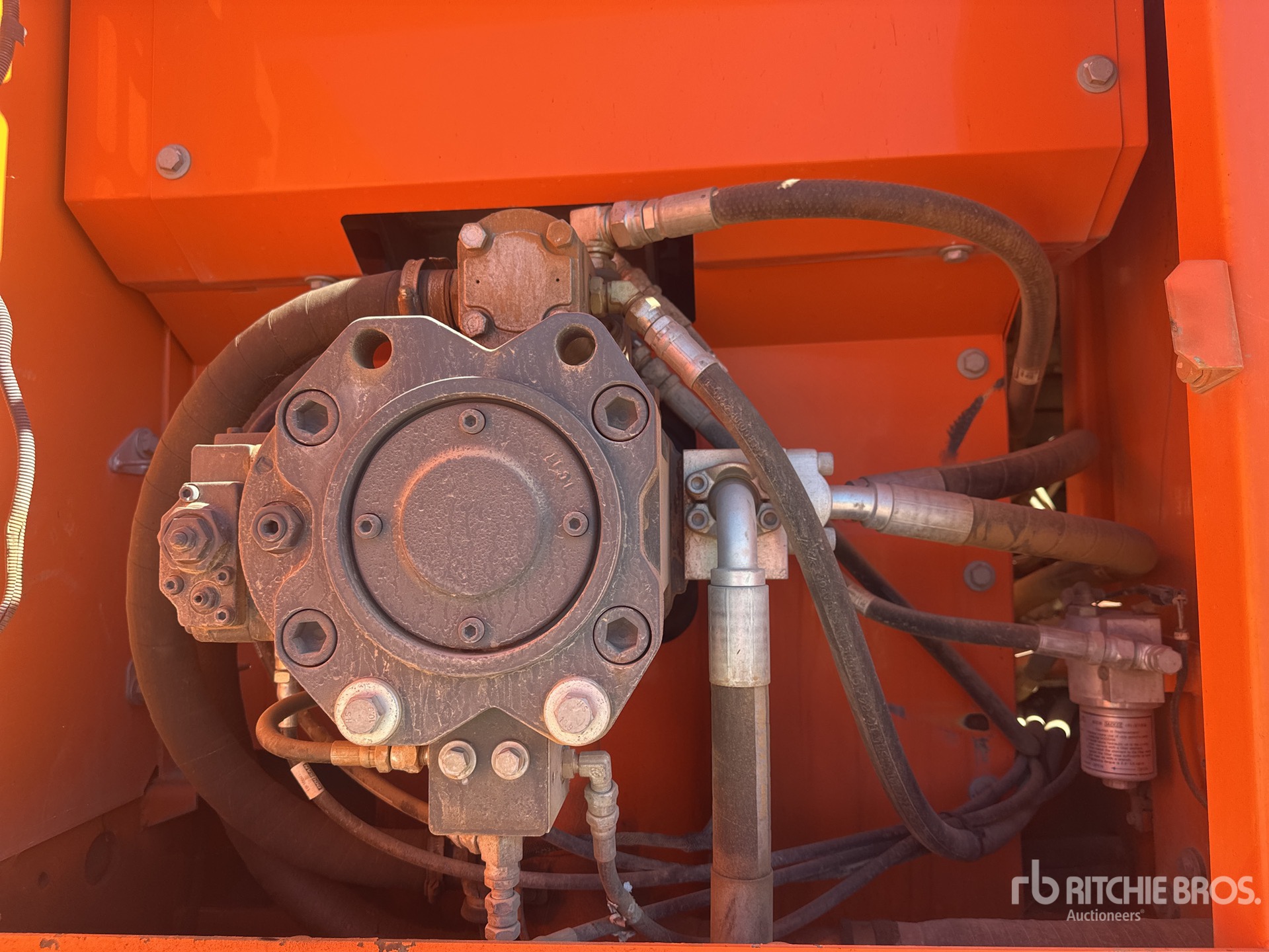 2011 Doosan DX225NLC