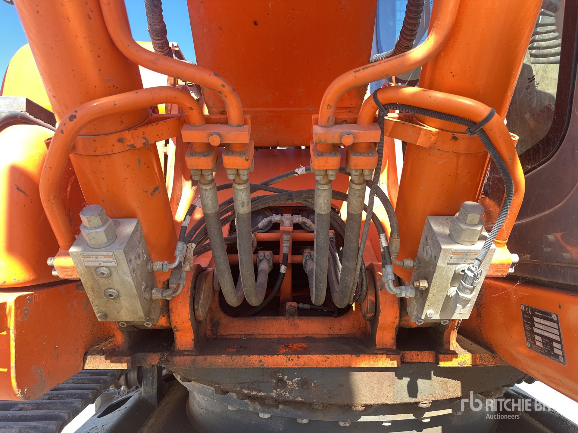 2011 Doosan DX225NLC
