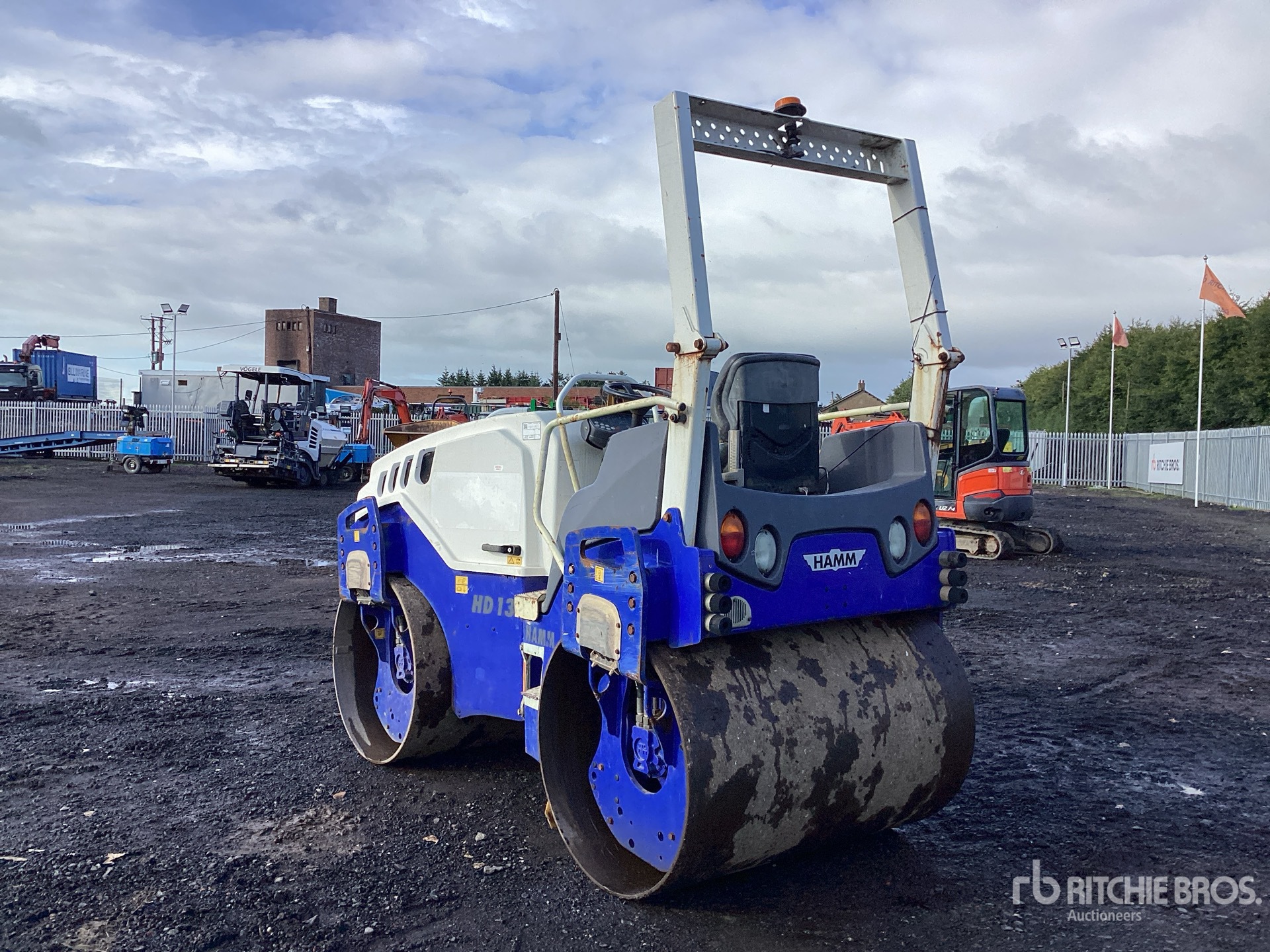 2015 Hamm HD13VV