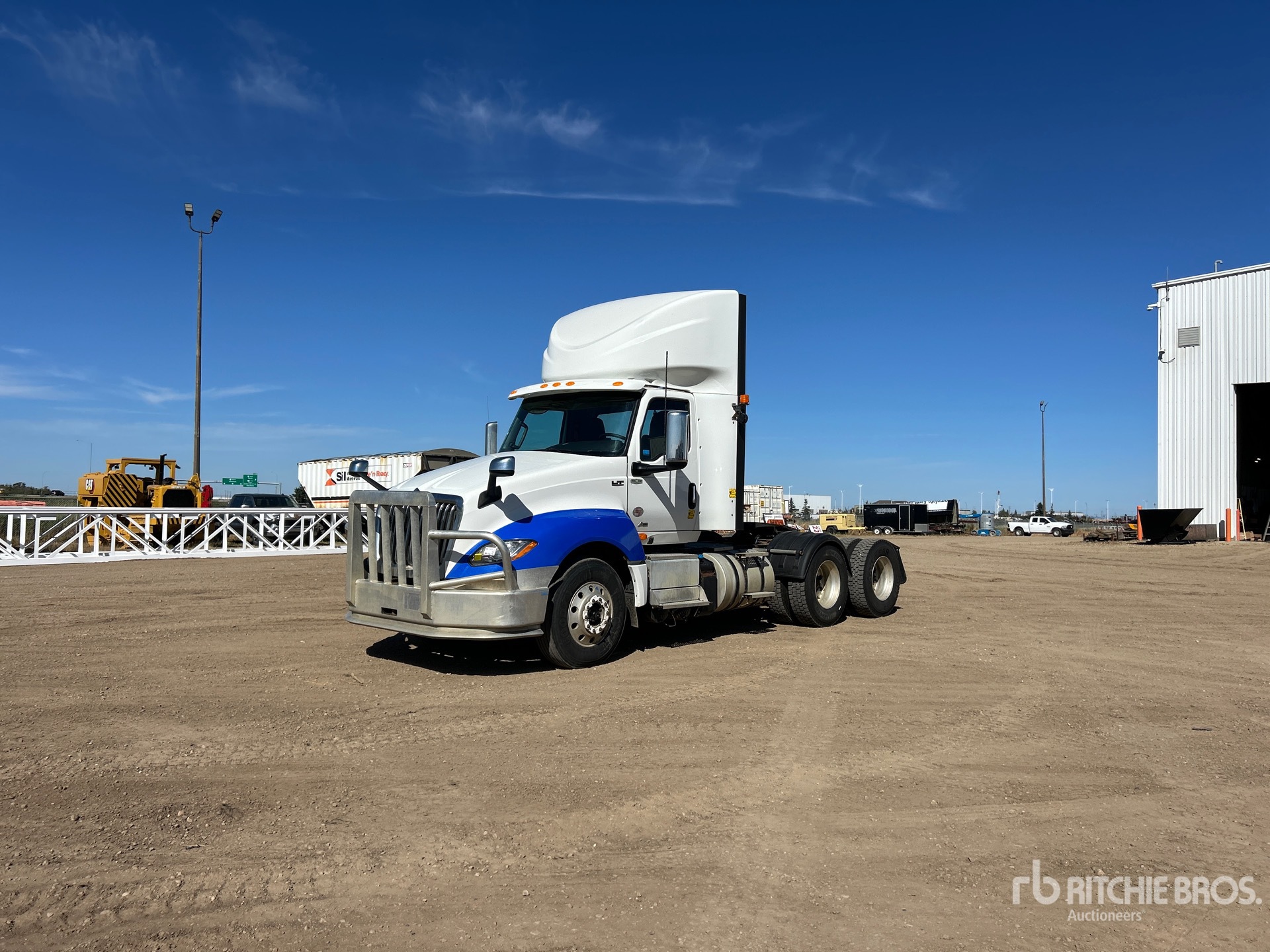 2020 International LT625