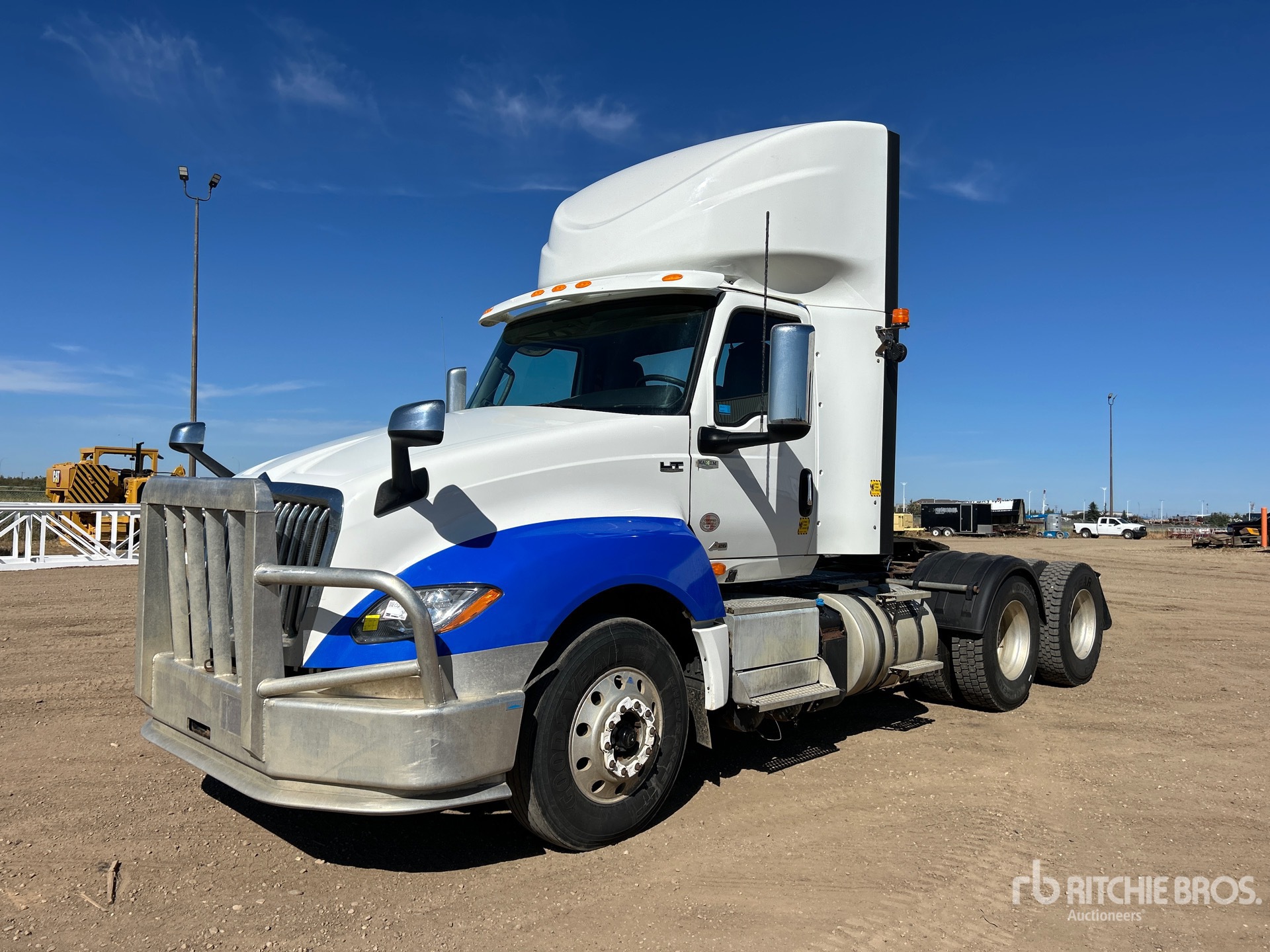 Photo of 2020 International LT625