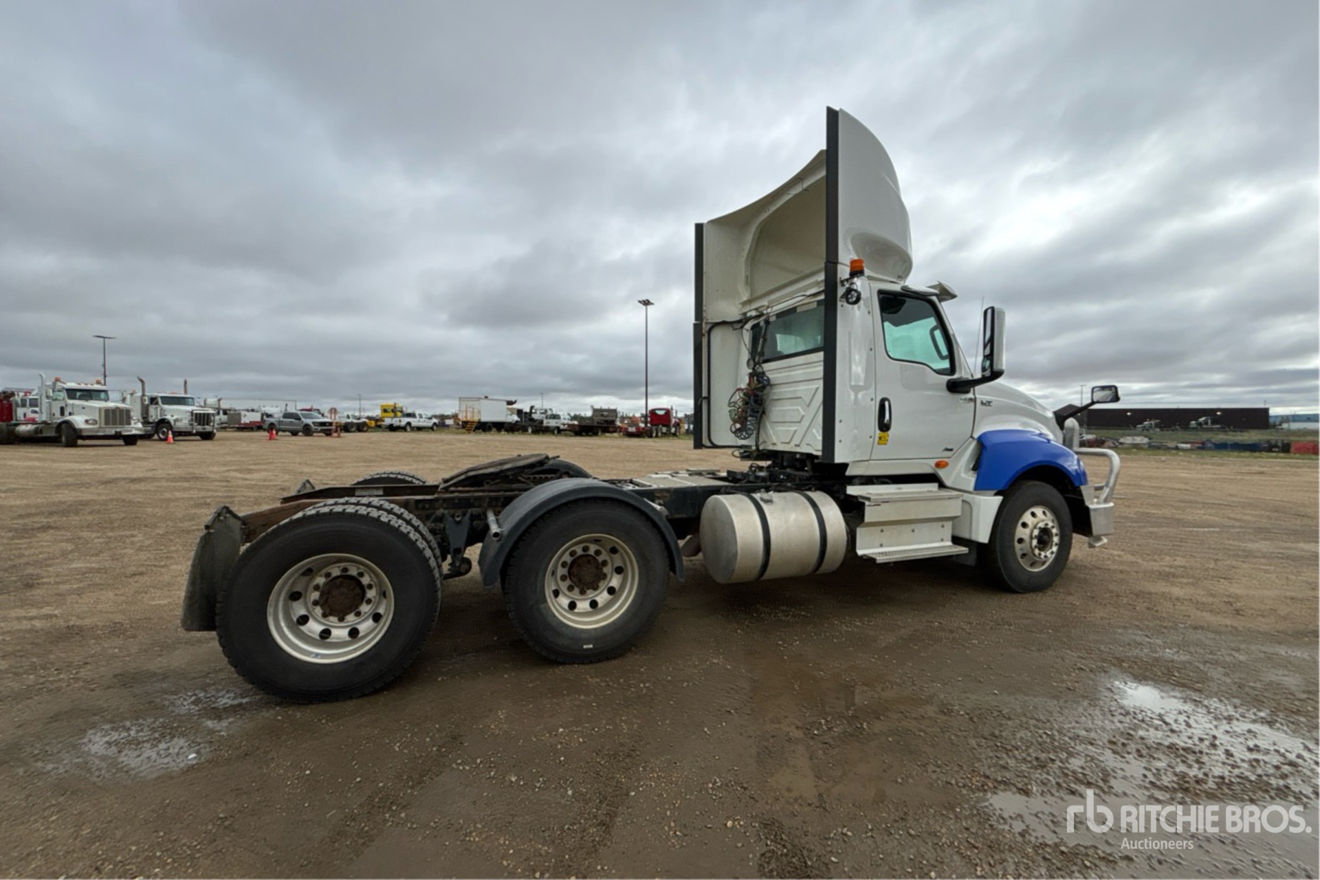 2020 International LT625