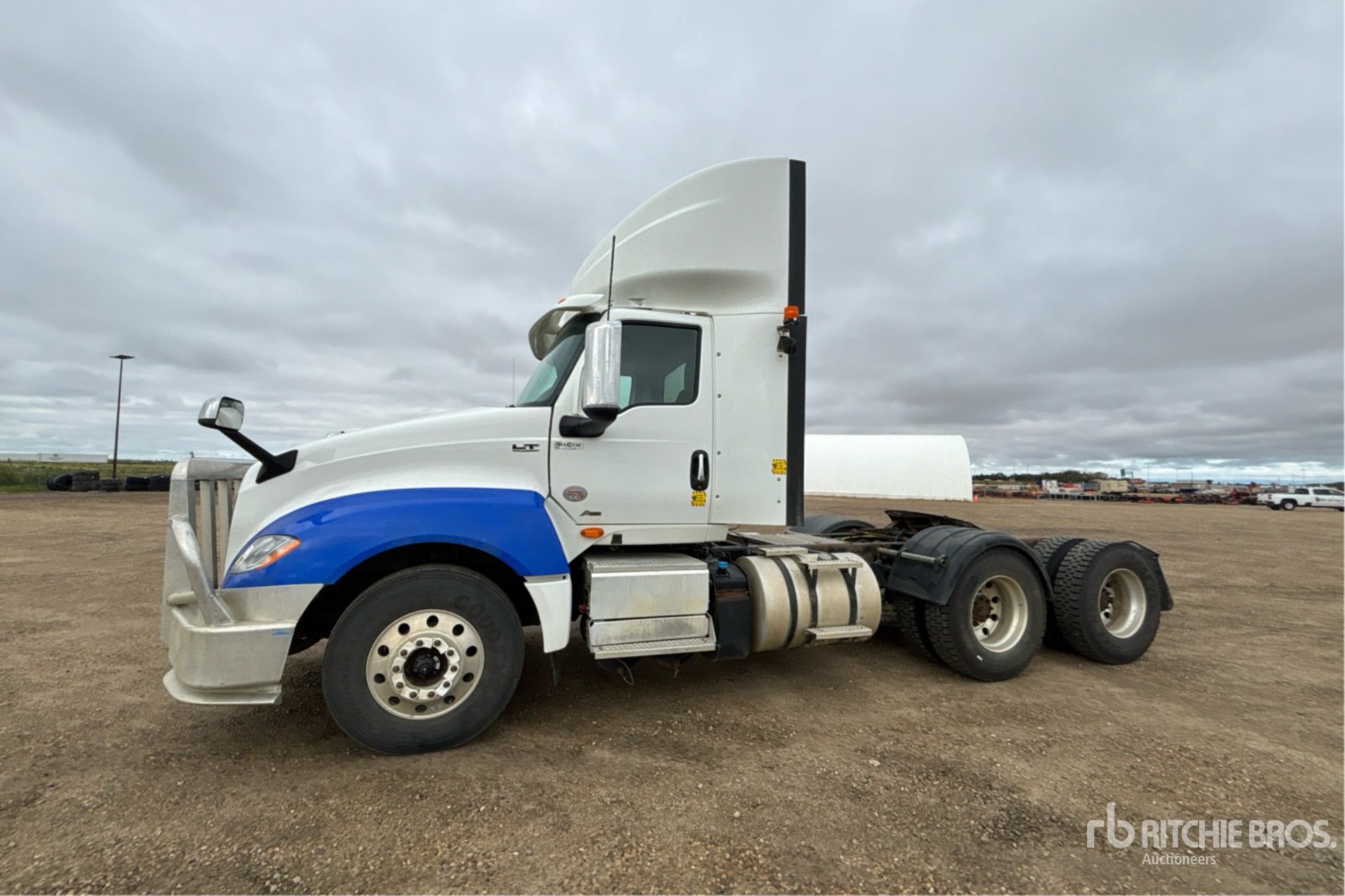 2020 International LT625